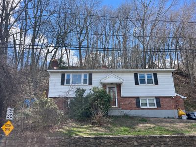 Our Seymour roof customer gets a brand new shingled roof