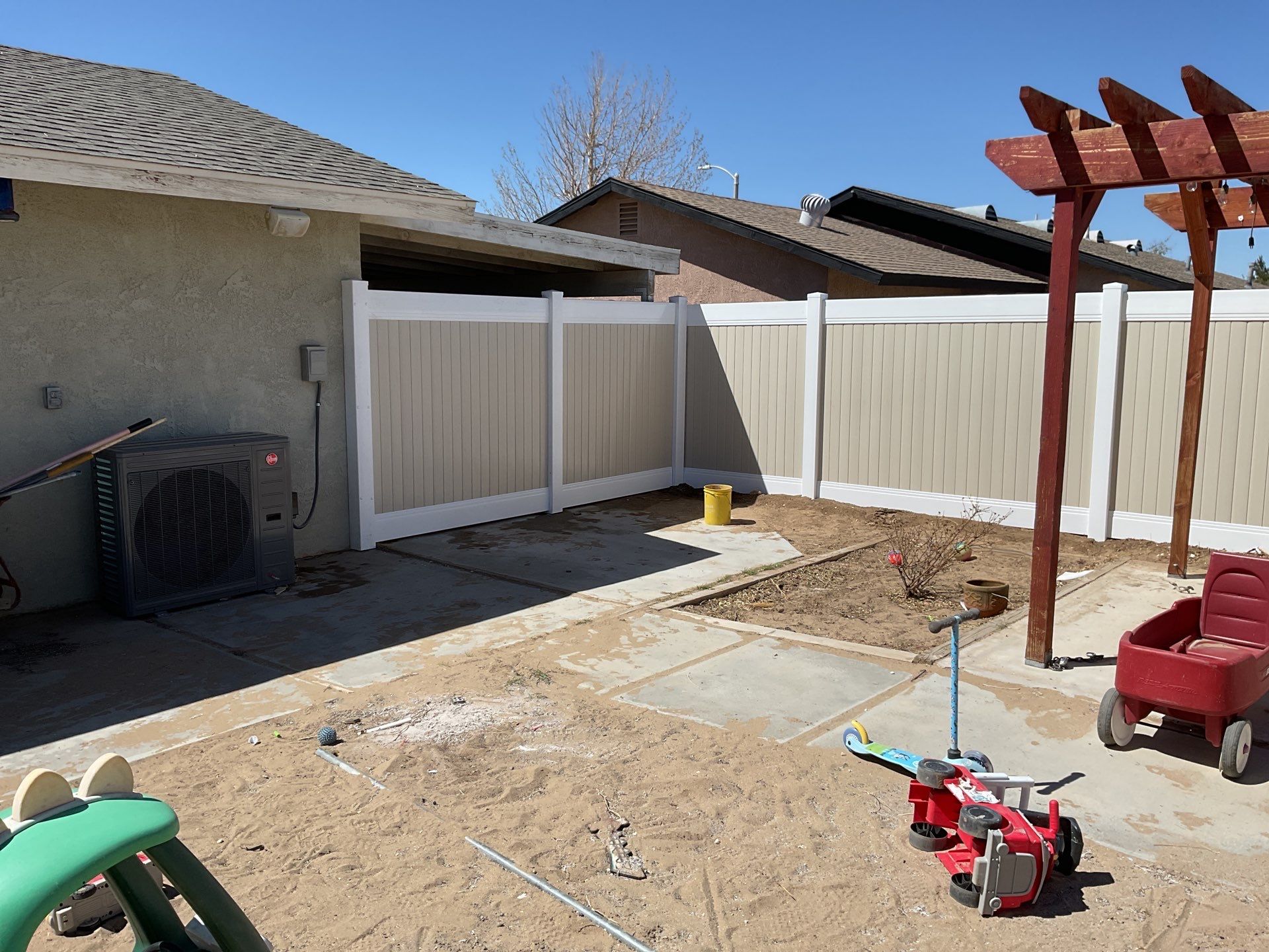 Fence Installation using Vinyl by Fence Guys Inc.