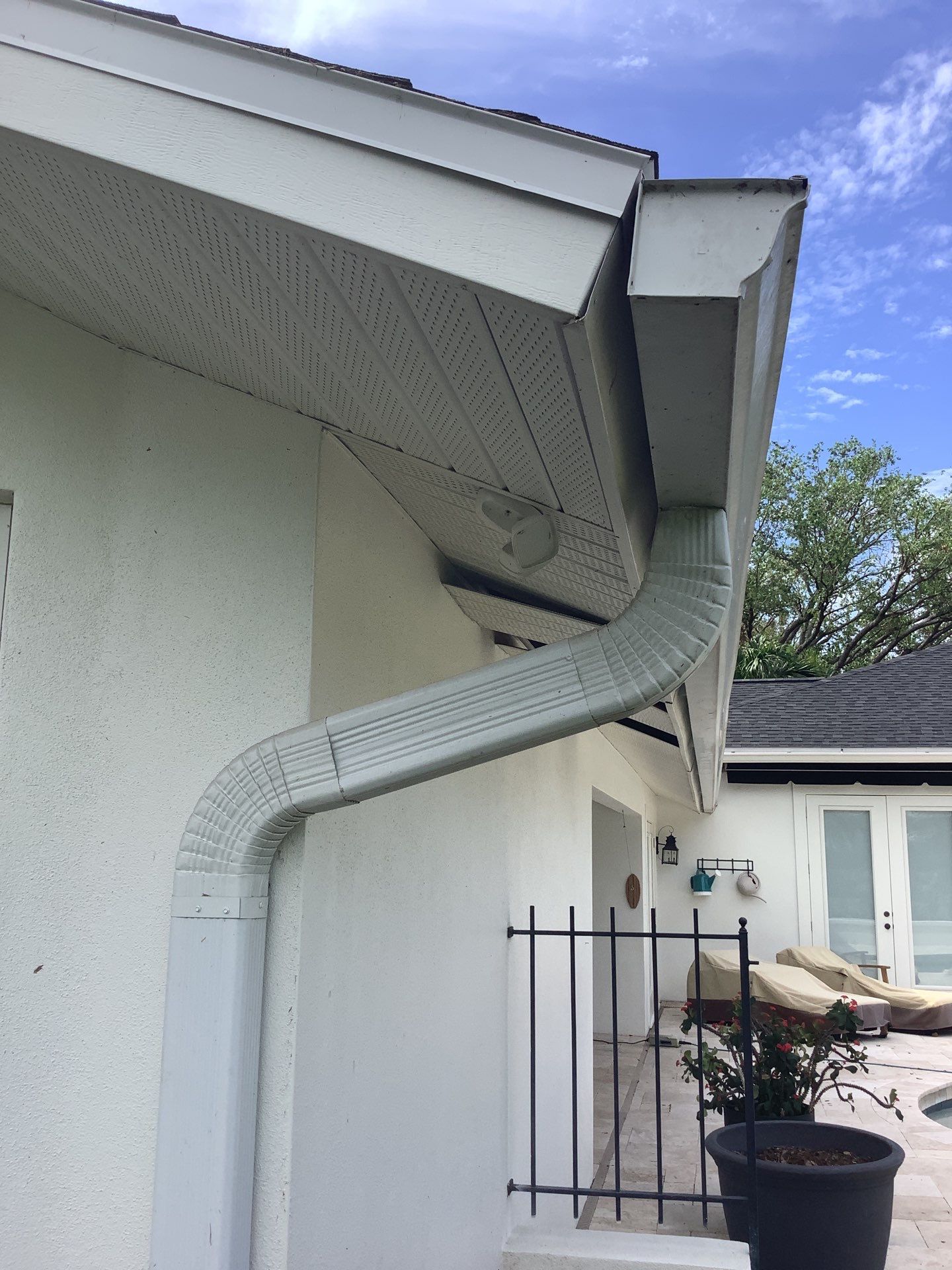 Seamless Gutters for Homes in Bradenton FL by Gutter Professors