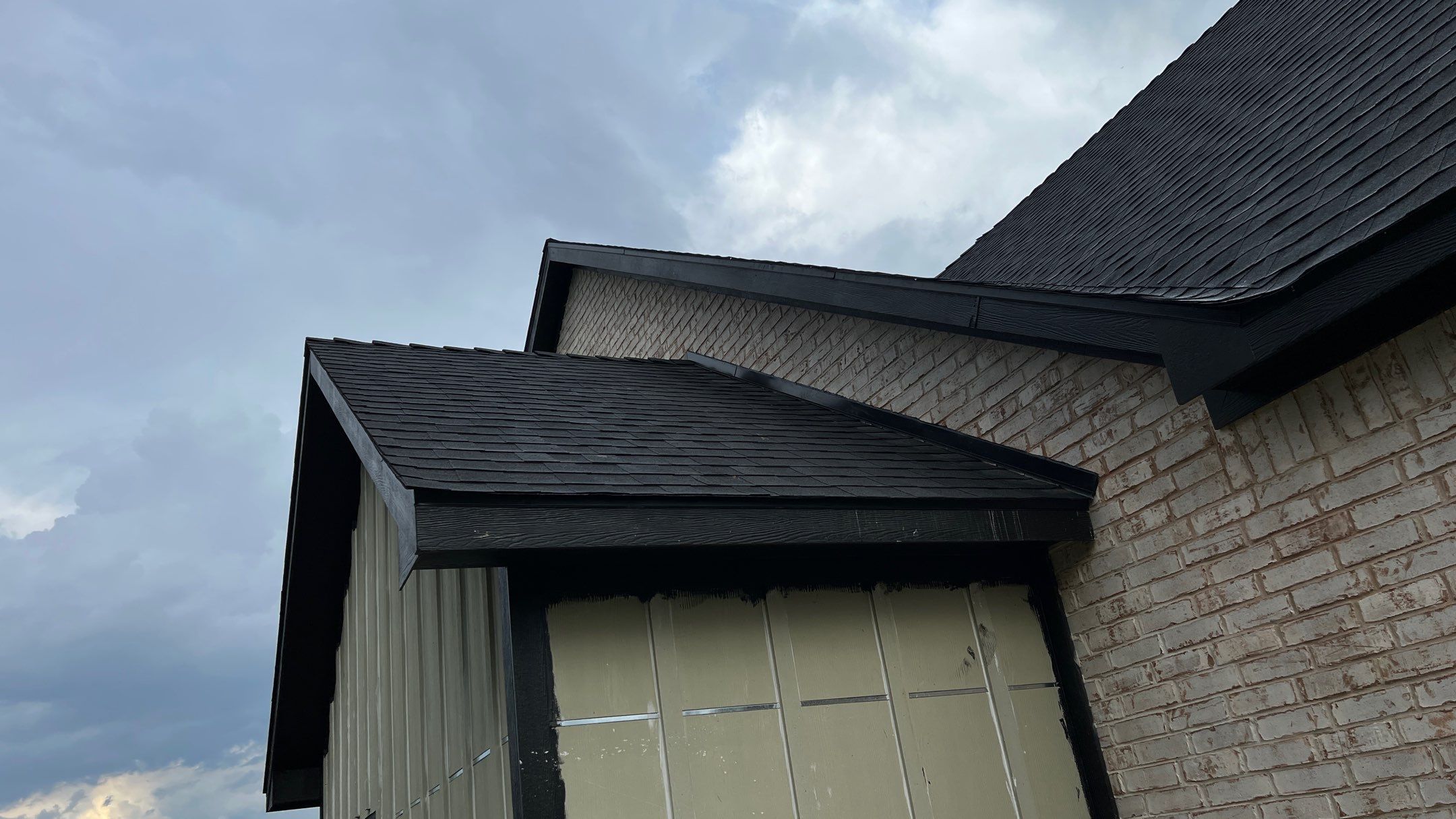 Residential Roofing Installation using ATLAS Pinnacle Pristine Shingles by Harvey Roofing & Construction
