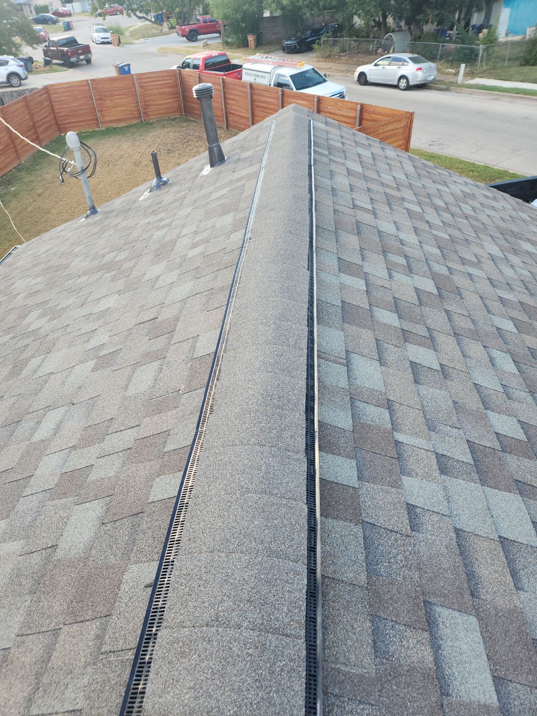 Driftwood - Owens Corning TruDefinition Duration by RoofsOnly.com