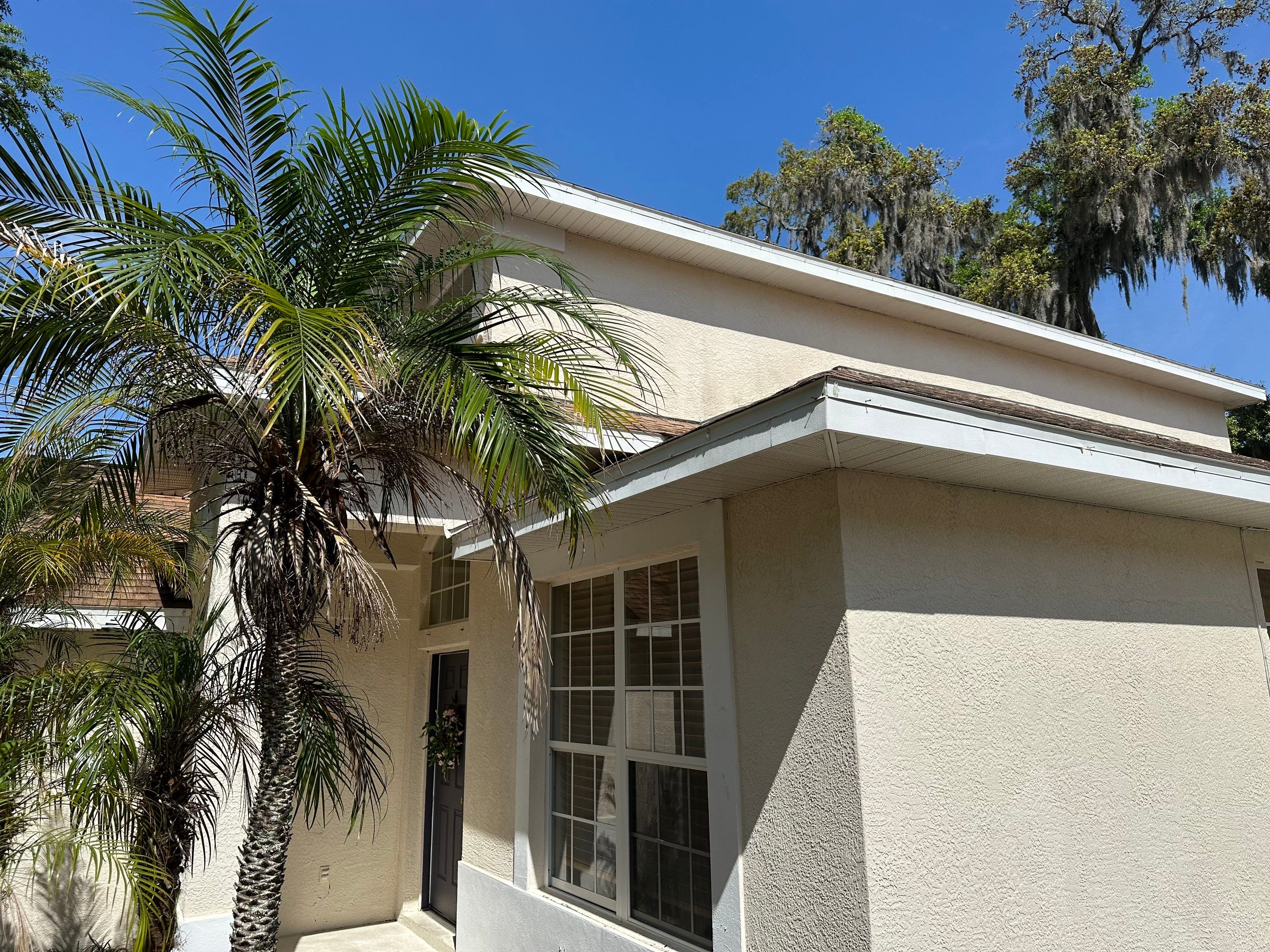 House Wash, Vinyl Fence, Patio, Driveway & Sidewalk Cleaning in Oakley Place, Ellenton, FL | Sunshine AquaWash by Sunshine AquaWash