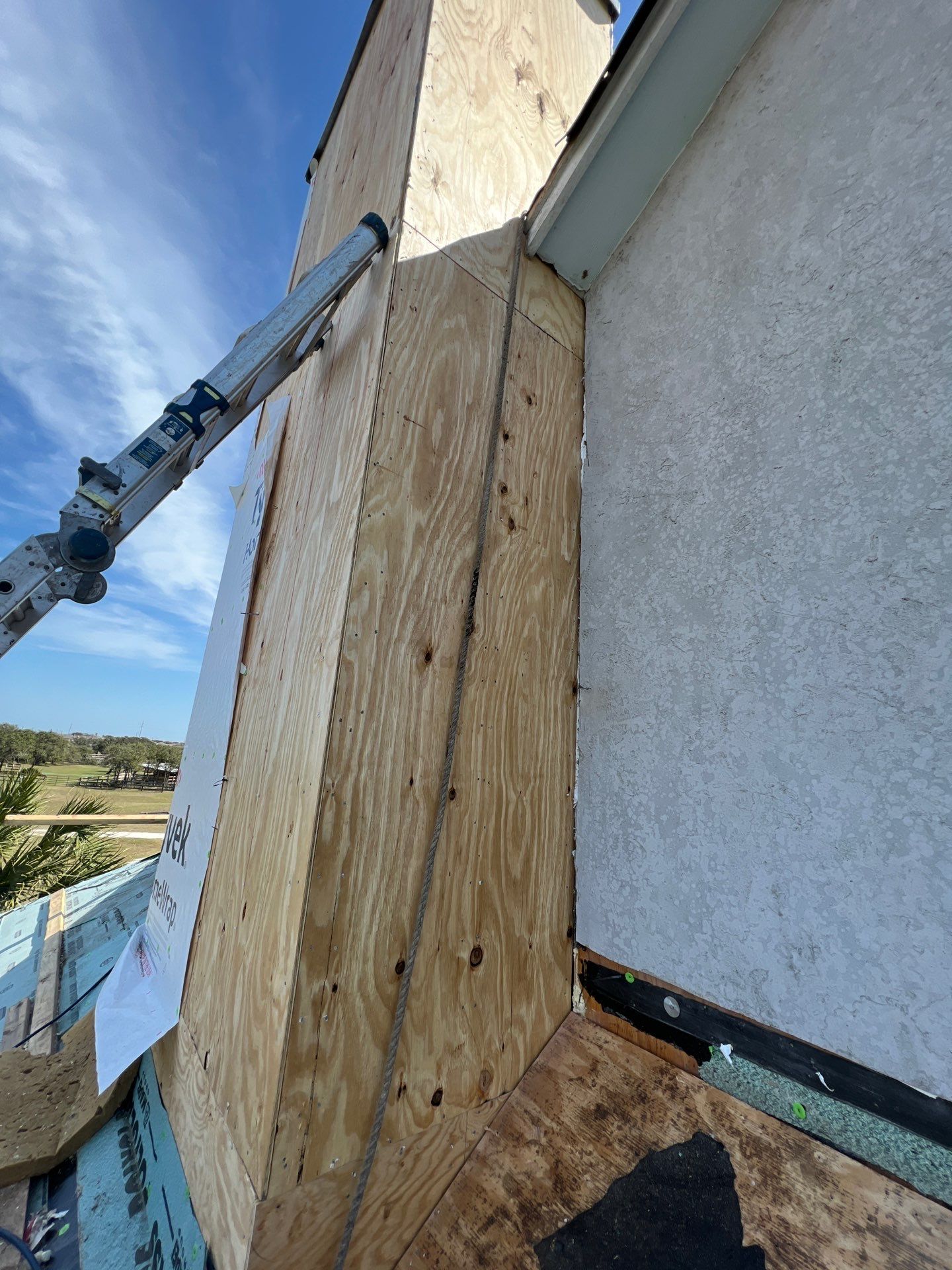 Long Horn Retreat by Bayfront Roofing and Construction