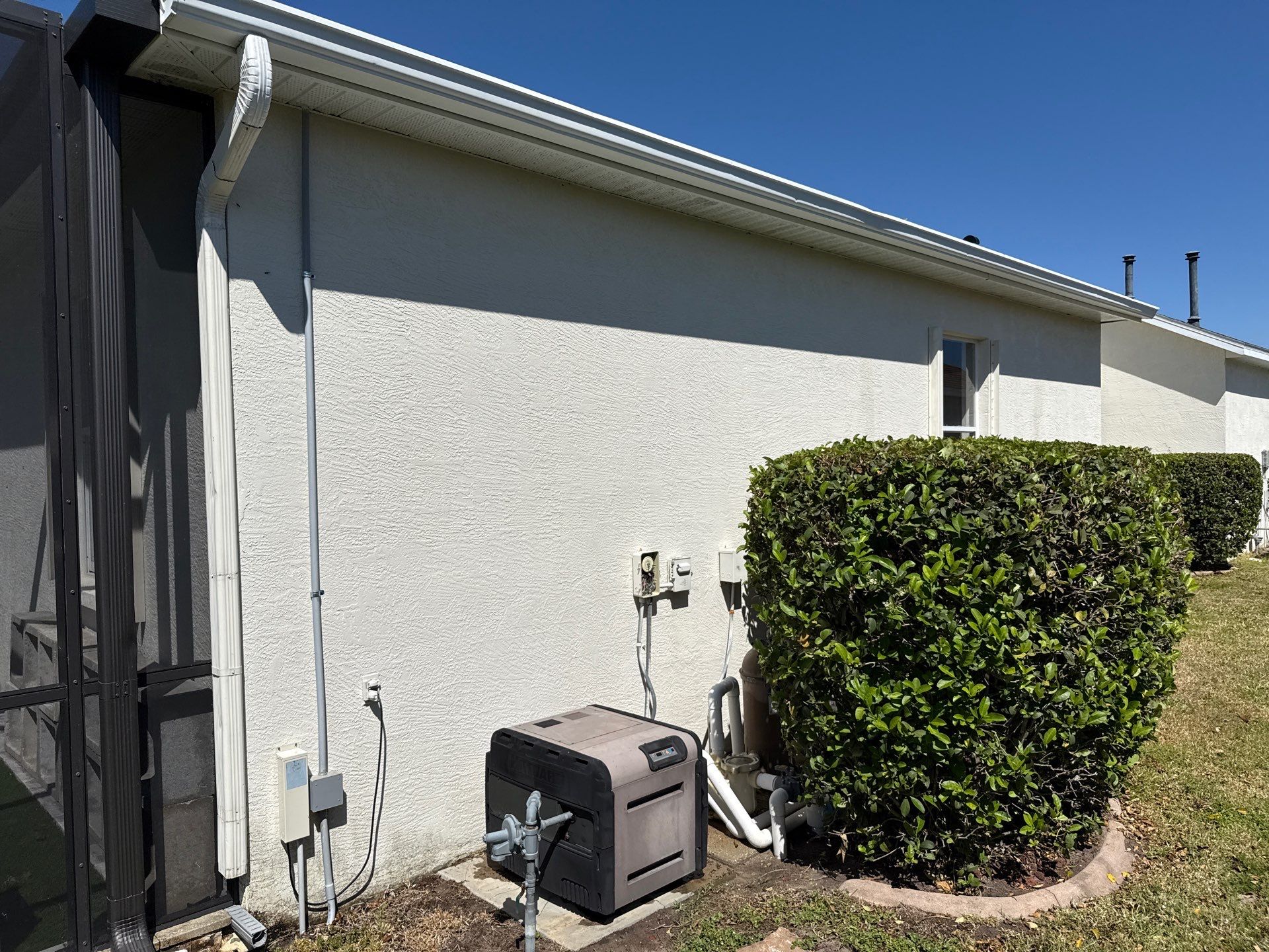 House Wash, Paver Pool Deck & Screen Enclosure Cleaning in Greenfield Plantation | Bradenton, FL by Sunshine AquaWash