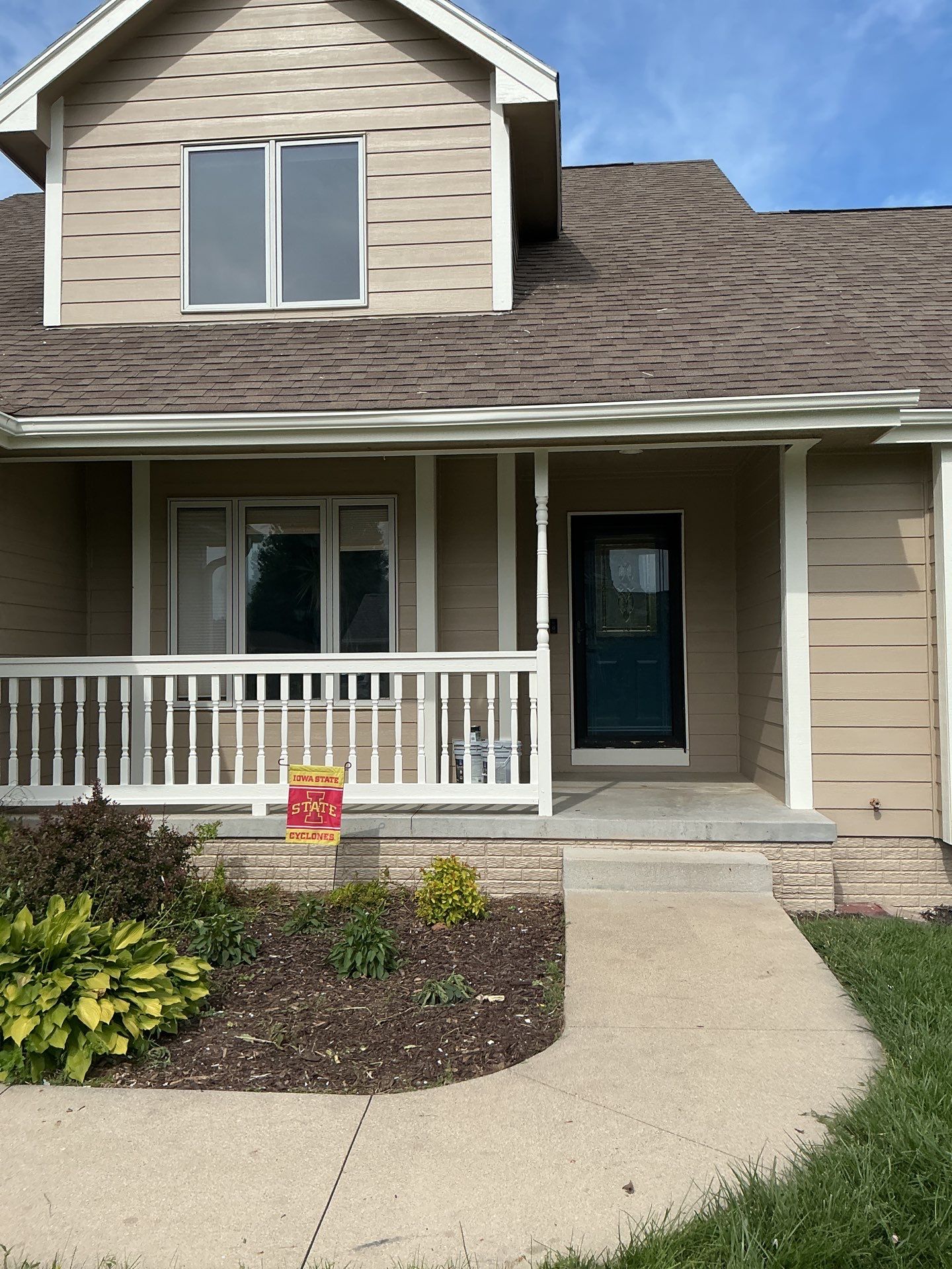 Residential Exterior Repaint  by Midwest Paint LLC