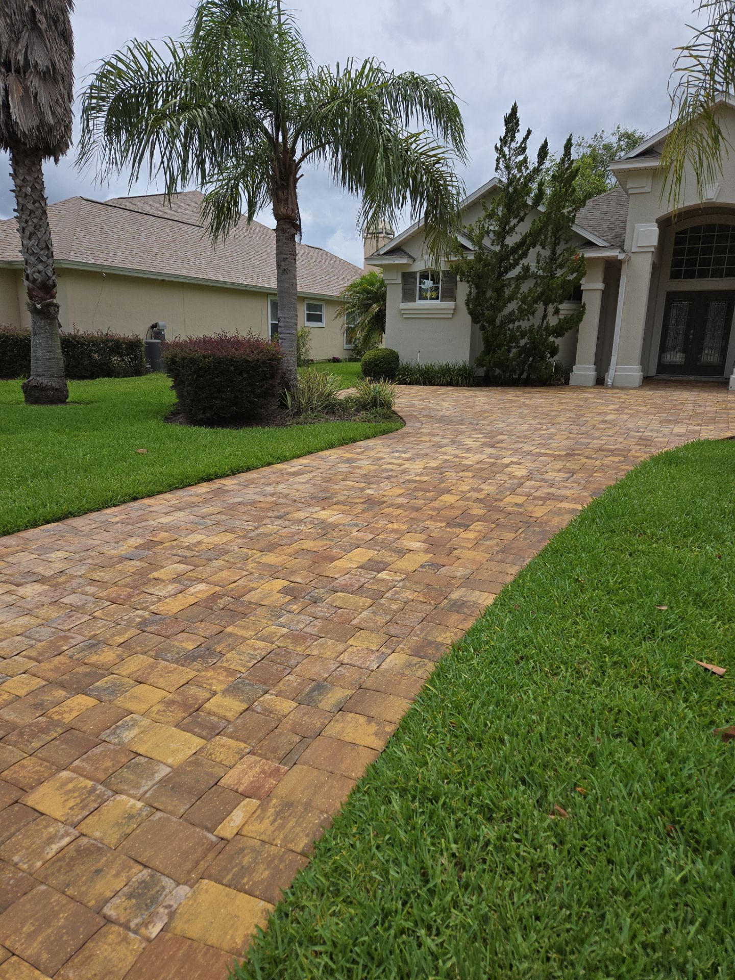 Paver Driveway using Concrete Sealant by DuraSeal