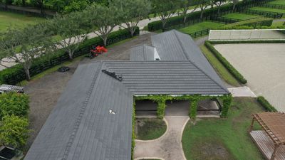 3612 Aiken Ct. Wellington FL - Westlake Newpoint Saxony 900 Slate - Charcoal Grey