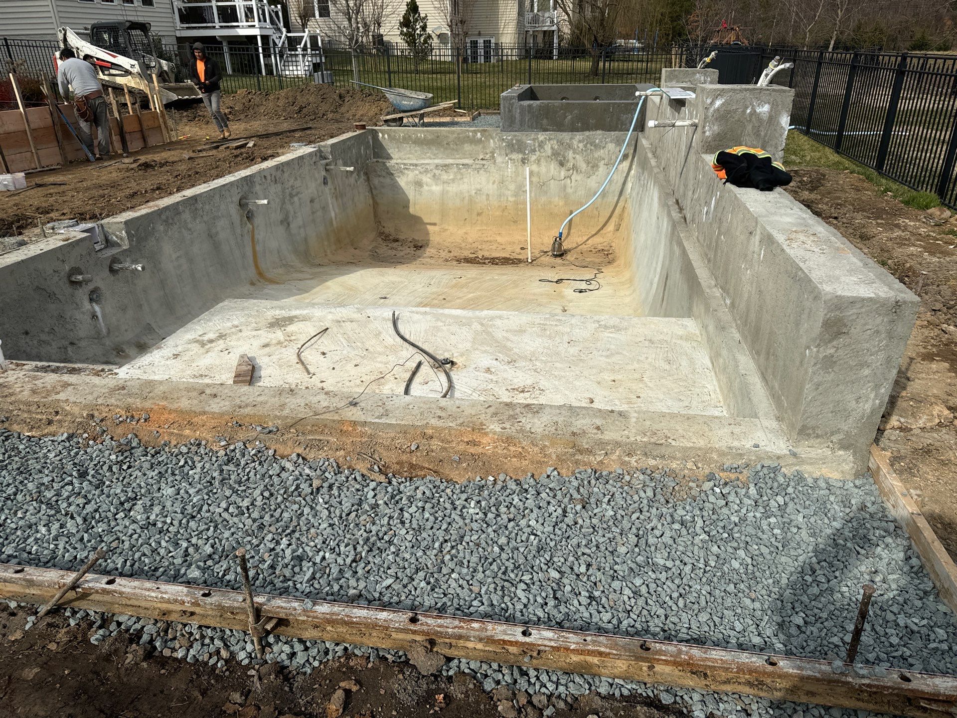 Gunite Pool w/ Spa and Water Features by Elysium Pools