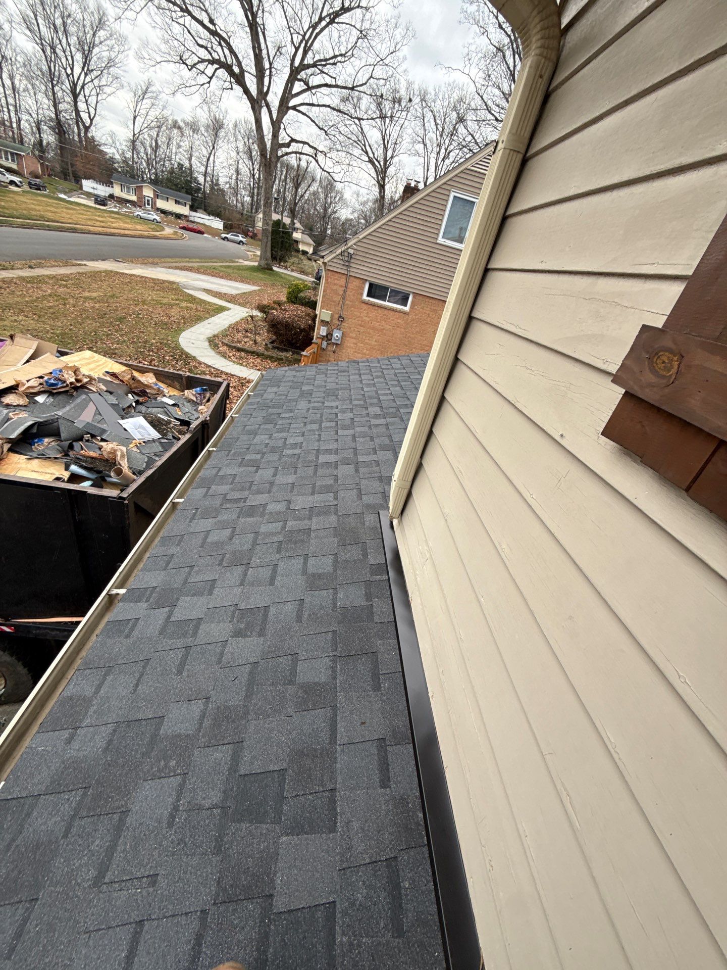 Springfield : Residential Roof Replacement with CertainTeed Landmark Pro in Max Moire Black  by RM Banning, Inc.