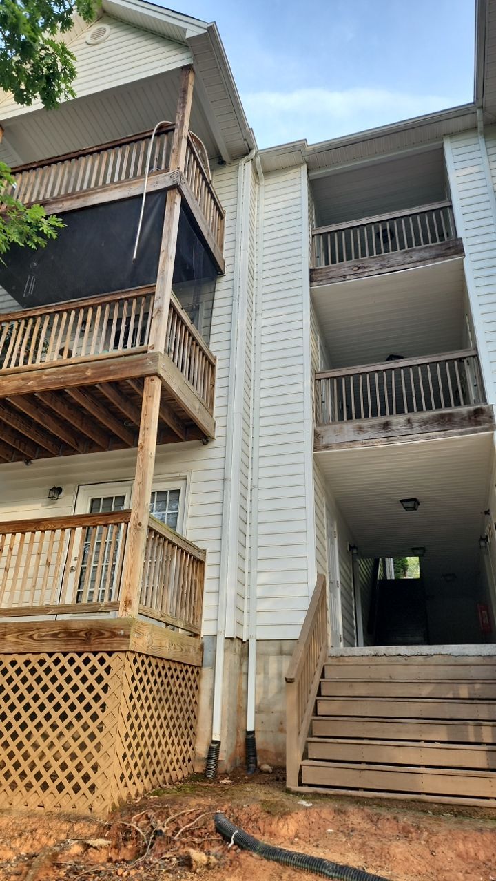 Appartment cleaning by Power Wash Masters LLC