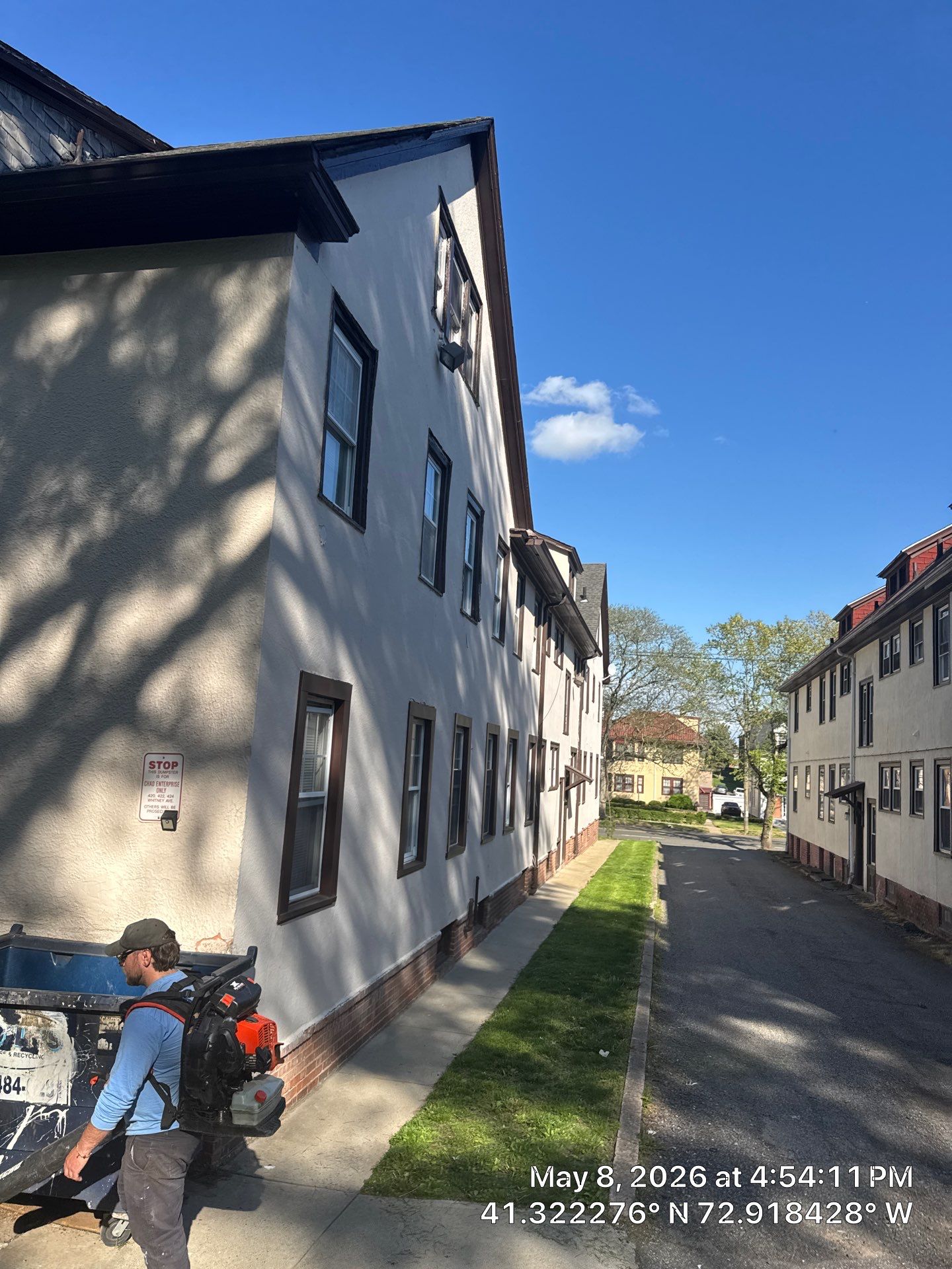Residential Lawn Care and Hedge Trimming in New Haven by Diamond Image LLC