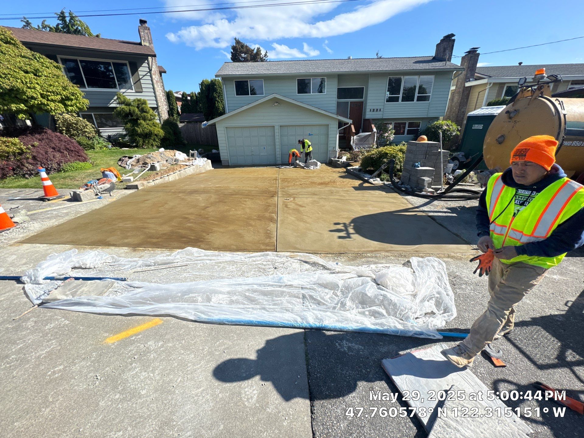 Concrete Patio & Driveway Renovation with Retaining Wall | Seattle  by Jireh Asphalt & Concrete Inc 