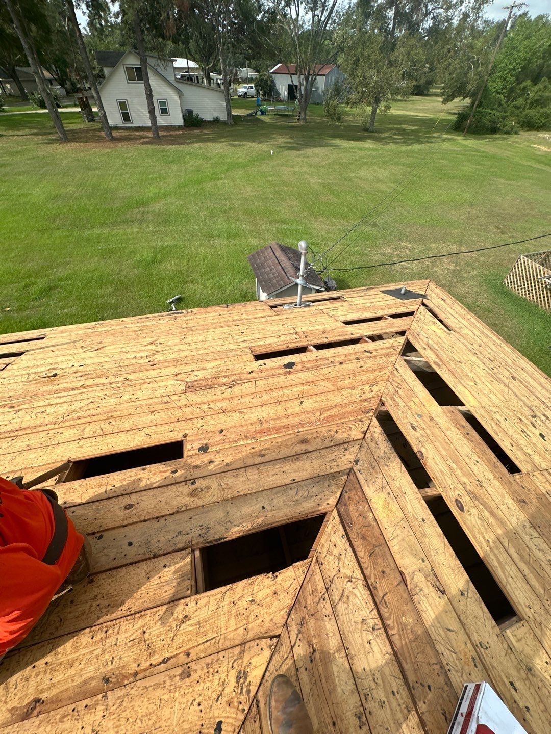 Residential Roofing Installation using Owen's Corning Duration (Lifetime) Shingles by Roof Repair Company