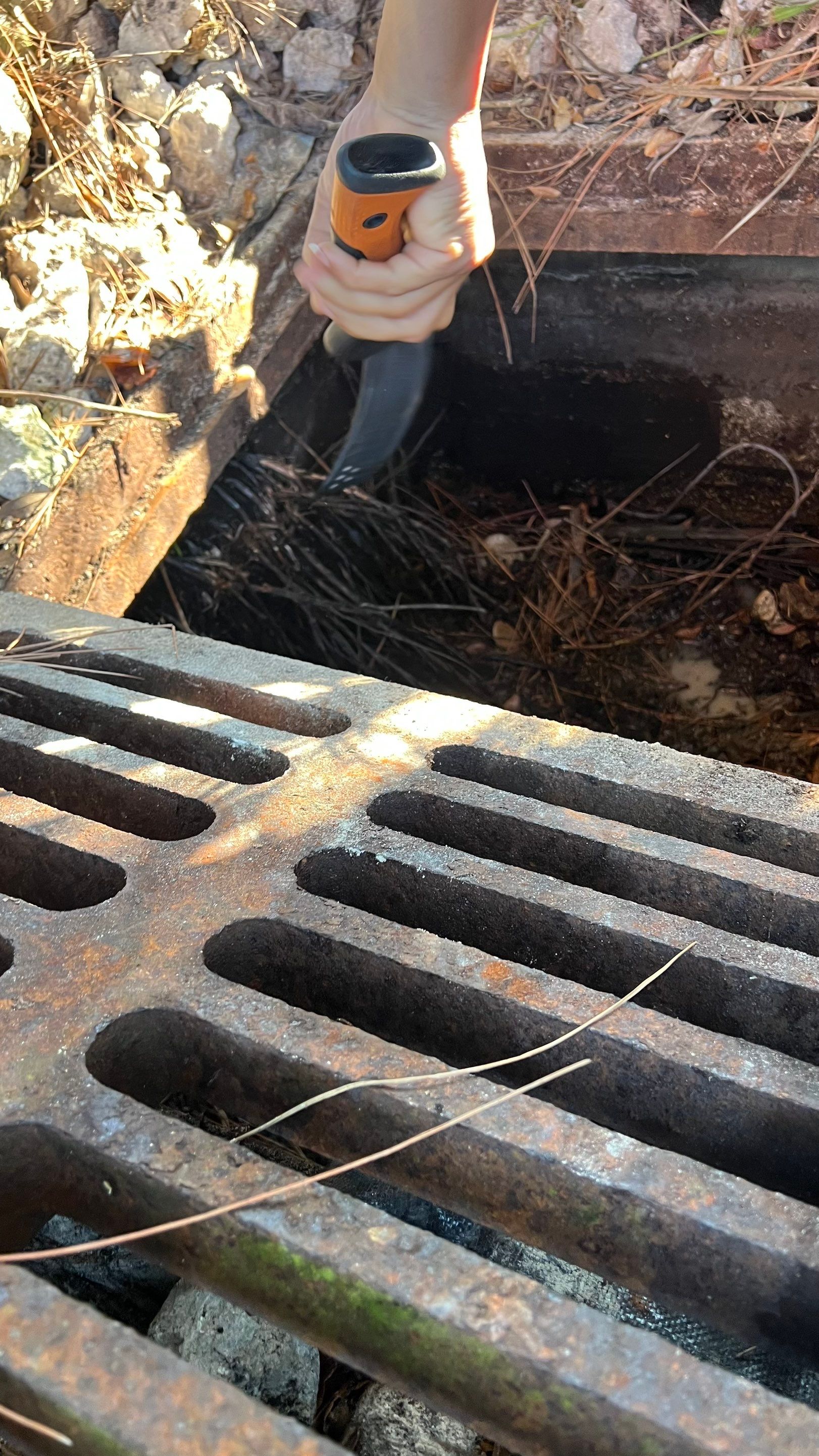 Neighborhood Catch Basin Cleaning by APS Power & Water