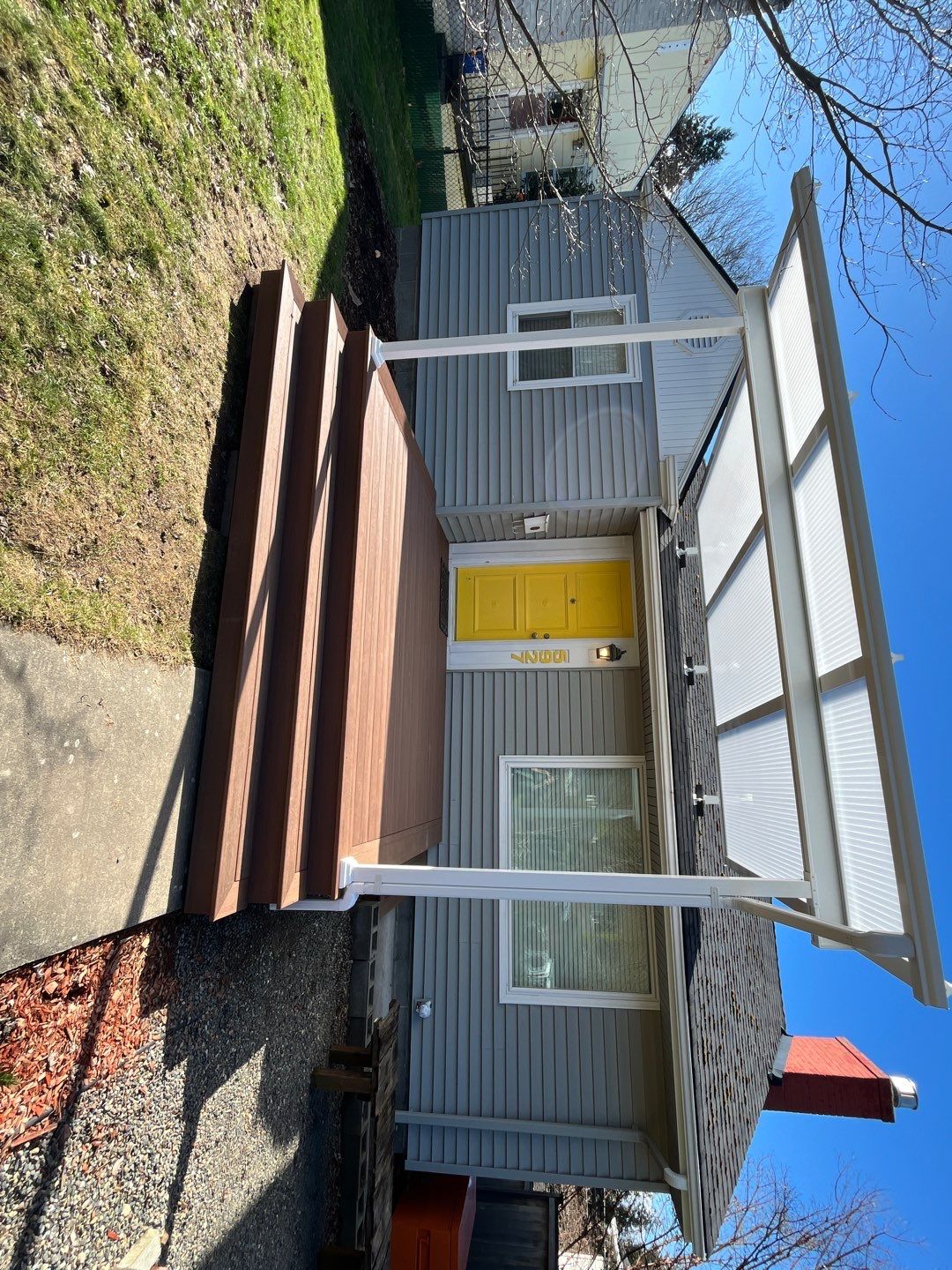 Simple Deck by Alki deck builders 