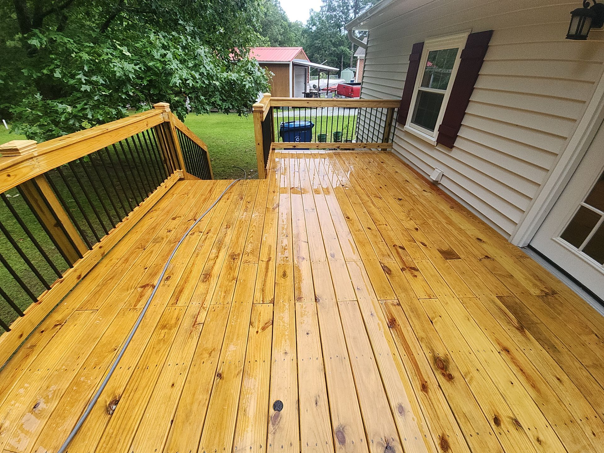 Wood Deck using Wood Sealant by DuraSeal