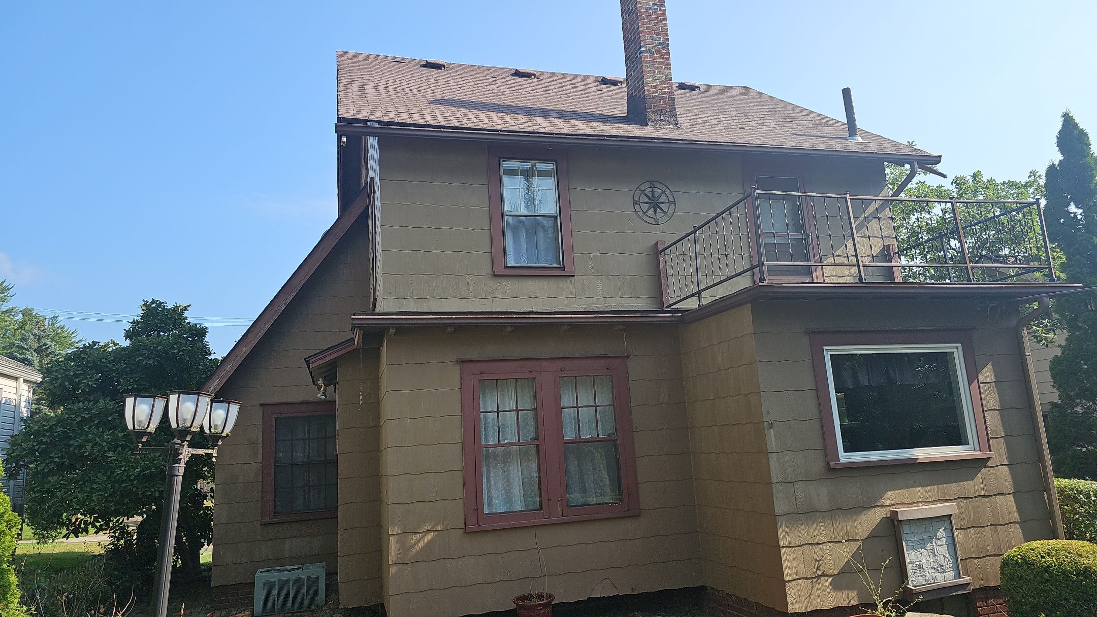 ATLAS PINNACLE COLOR: BURNT HICKORY DRIP EDGE: ROYAL BROWN by Eagle Eye Roofing