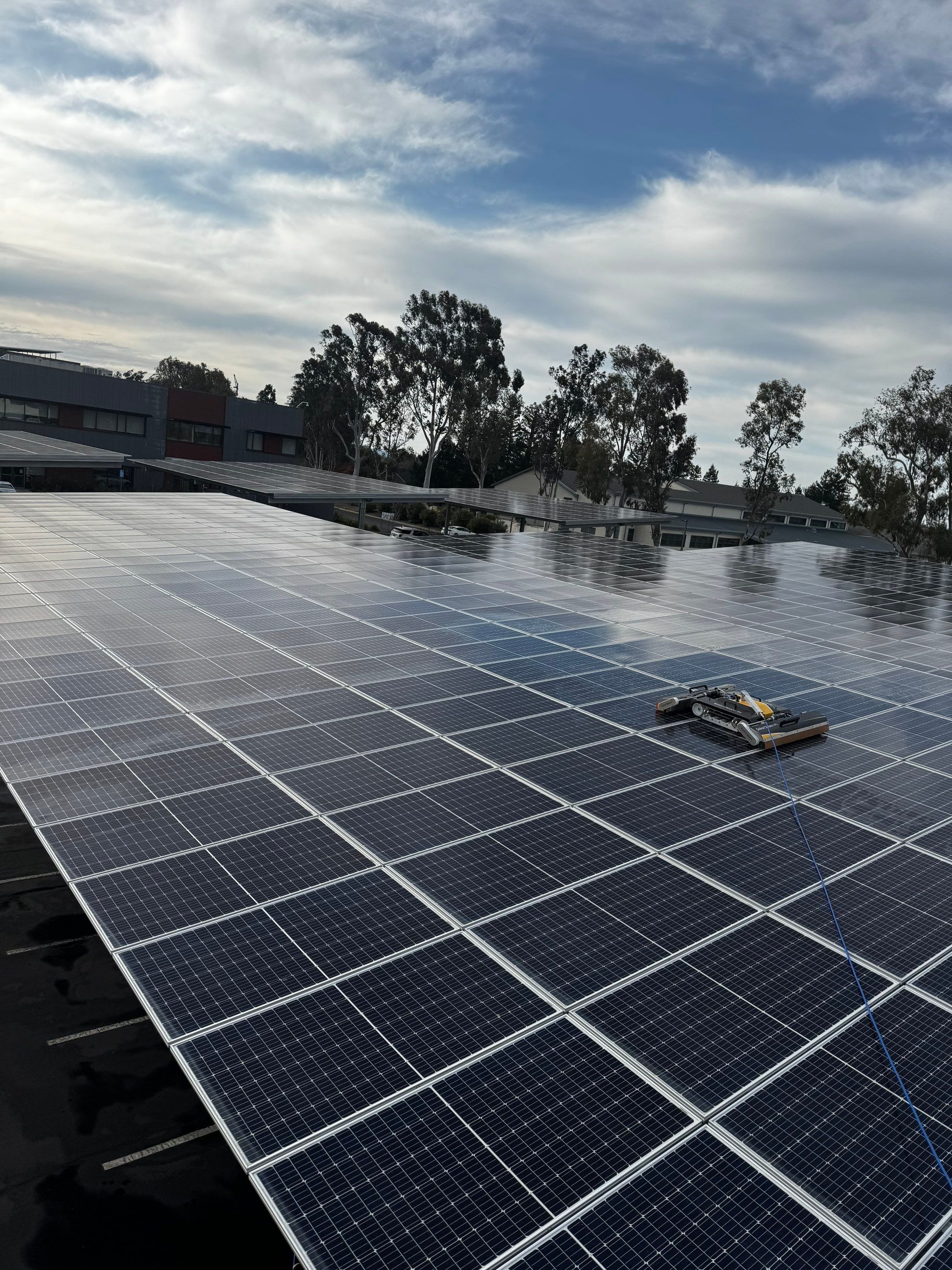 Commercial Solar Panel Cleaning using Deionized Water by All One Solar Shine