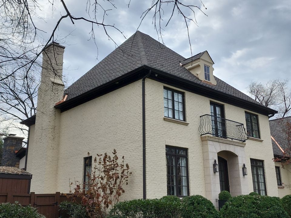 Presidential Shake Install by Paragon Roofing