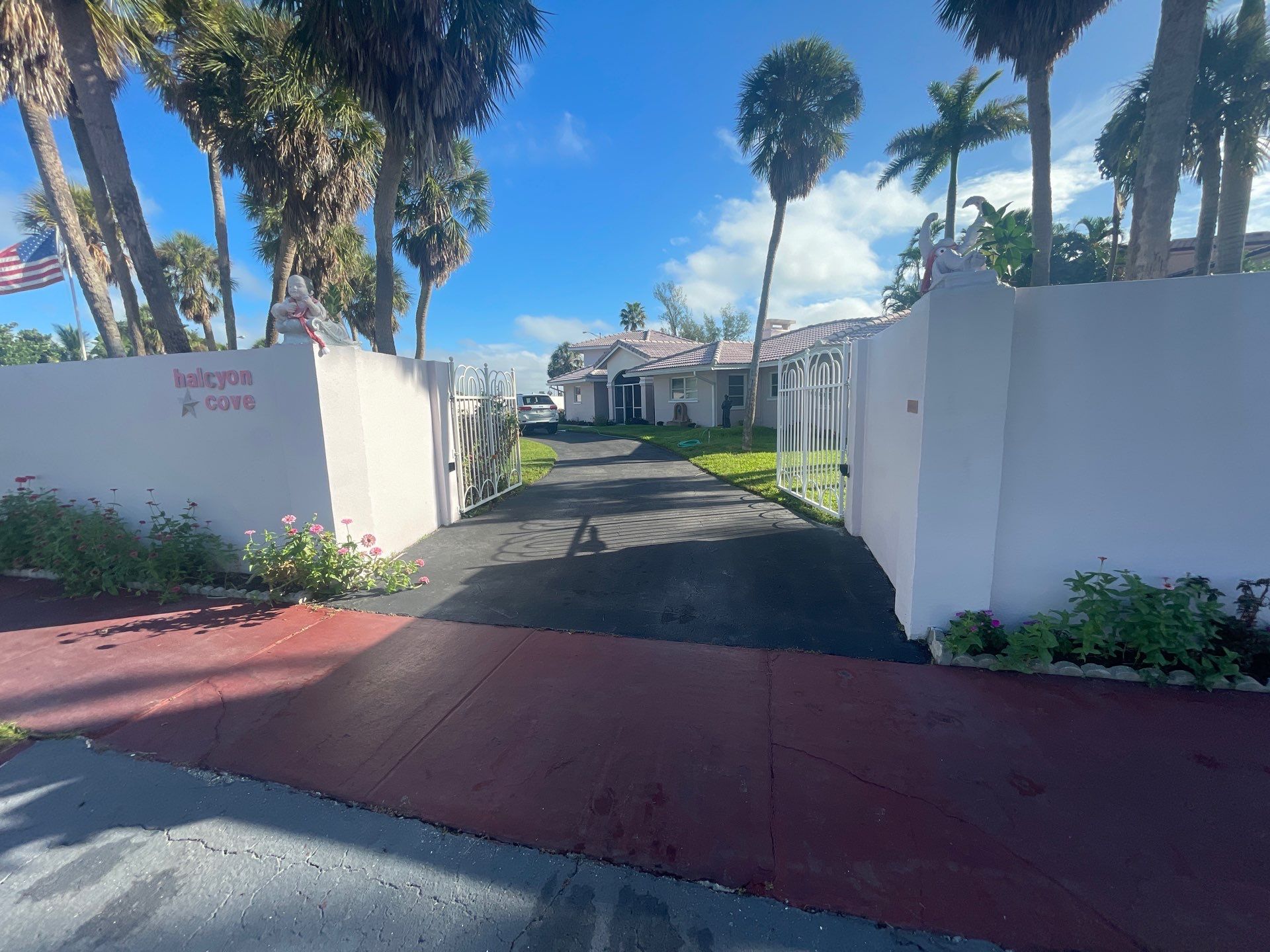 Box Corner K-Style 6-inch Seamless Gutter in Sarasota FL by Gutter Professors