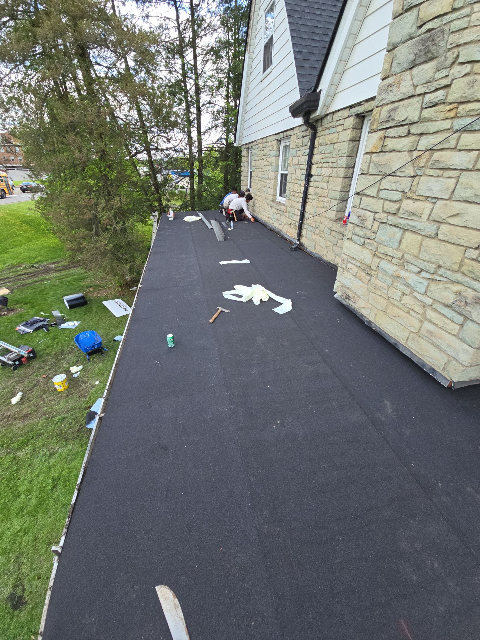 Residential Roofing Installation using GAF Timberline HDZ Charcoal by Rainstoppers Roofing