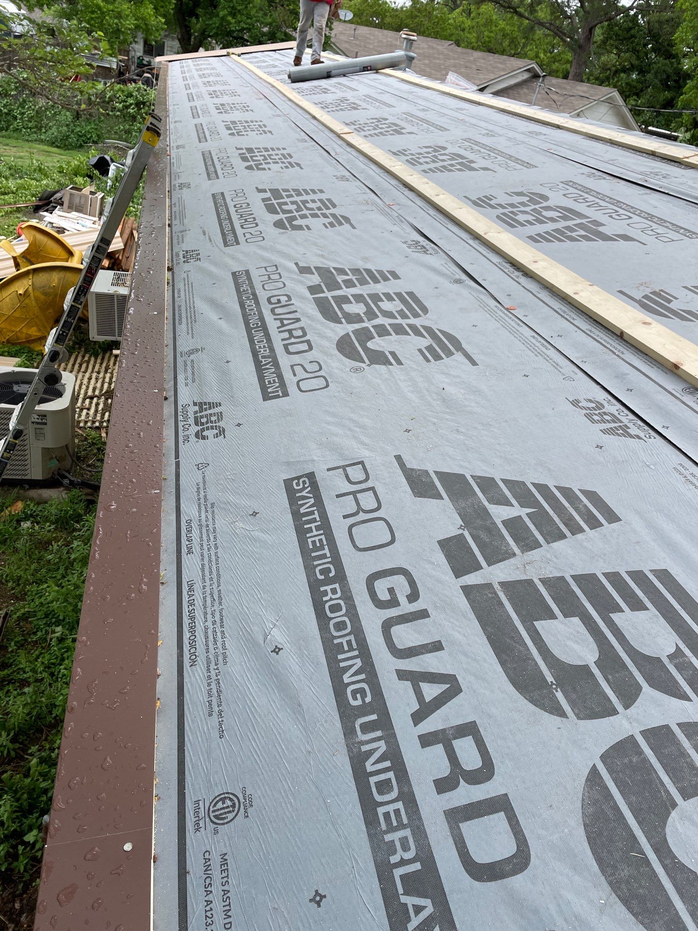 Roof Damage using ATLAS Pinnacle Pristine Shingles by Harvey Roofing & Construction