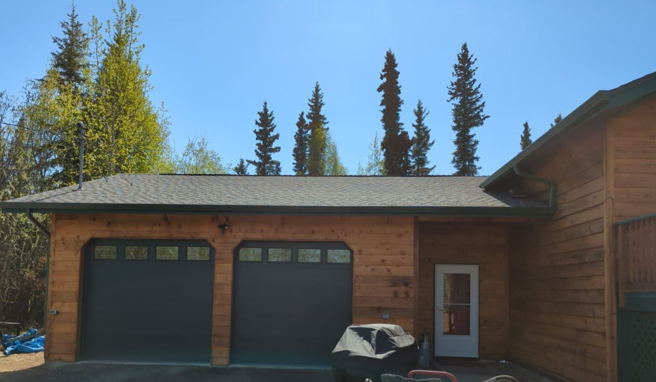 Wood Siding Restoration by Midnight Sun Painting