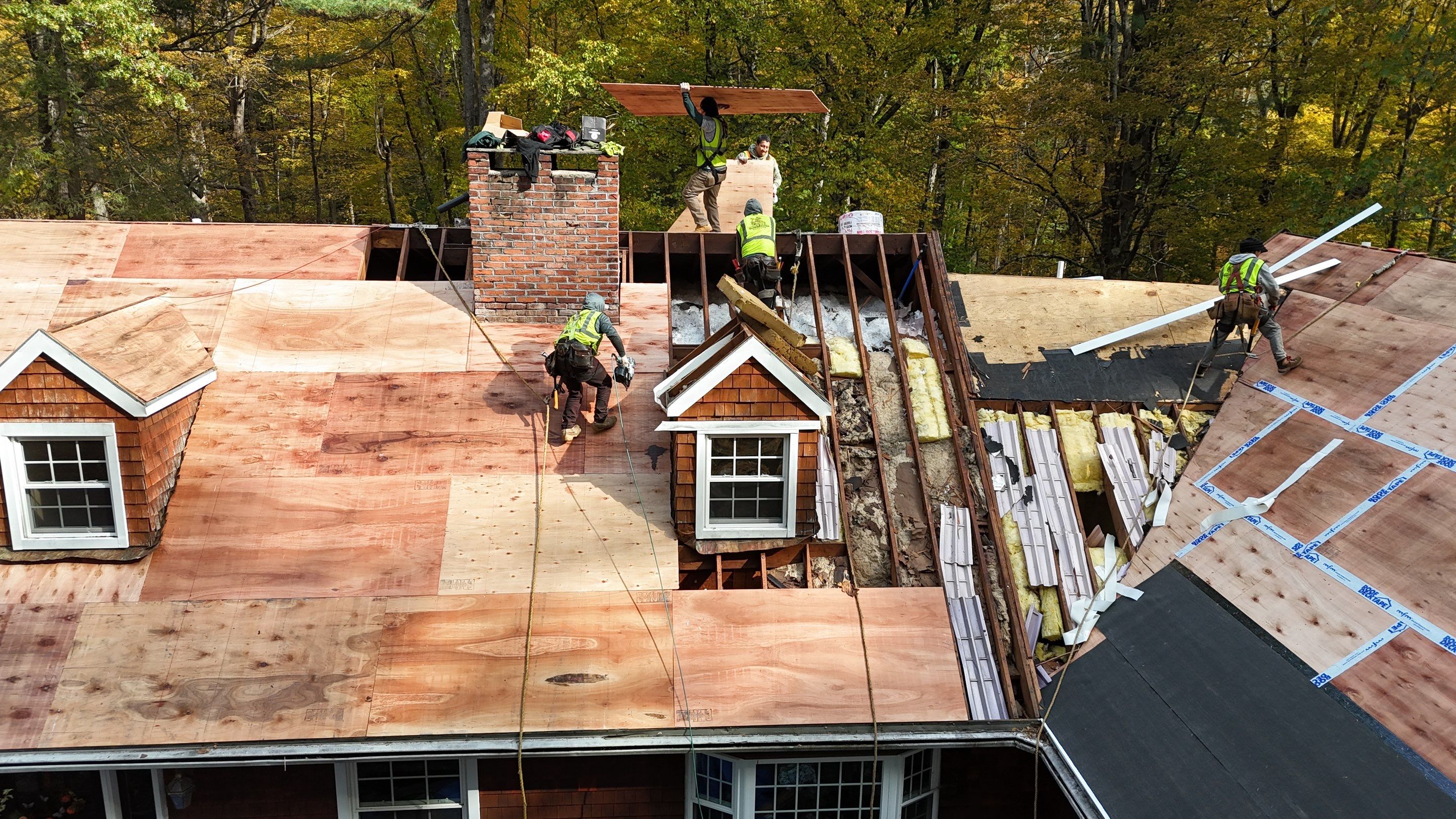Owens Corning Duration : Chateau Green with Copper Accents in Avon, CT by Golden Shield Roofing