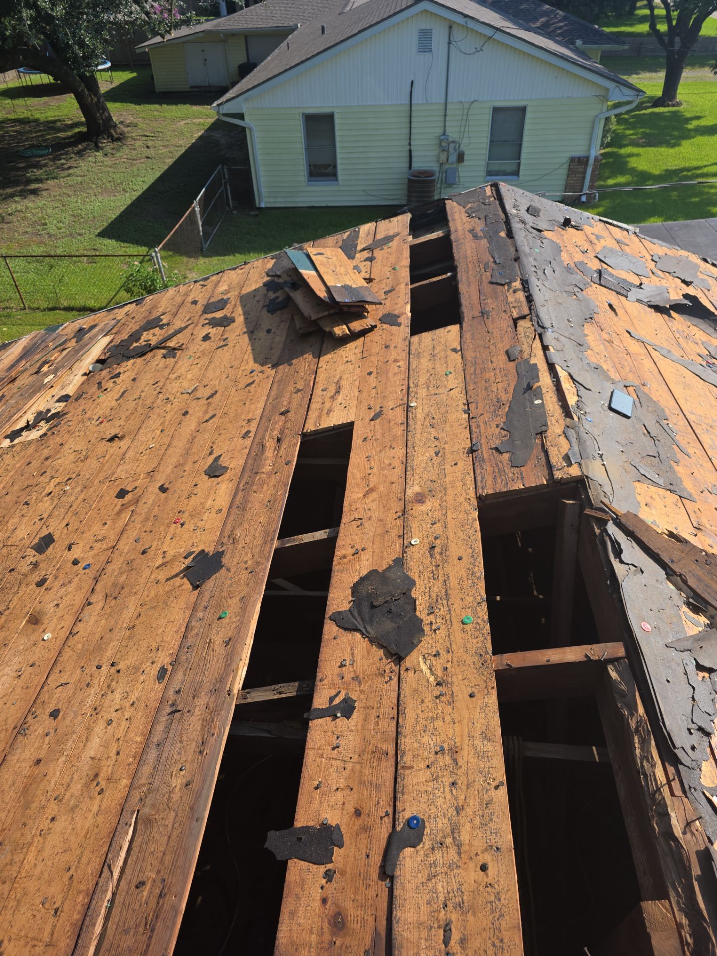 Project in Nederland by SETX Roofing Pros 