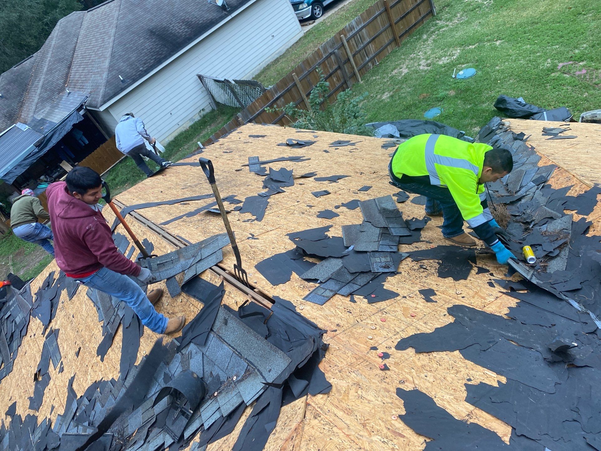 Residential Roofing Installation using Owen's Corning Duration (Lifetime) Shingles by Roof Repair Company