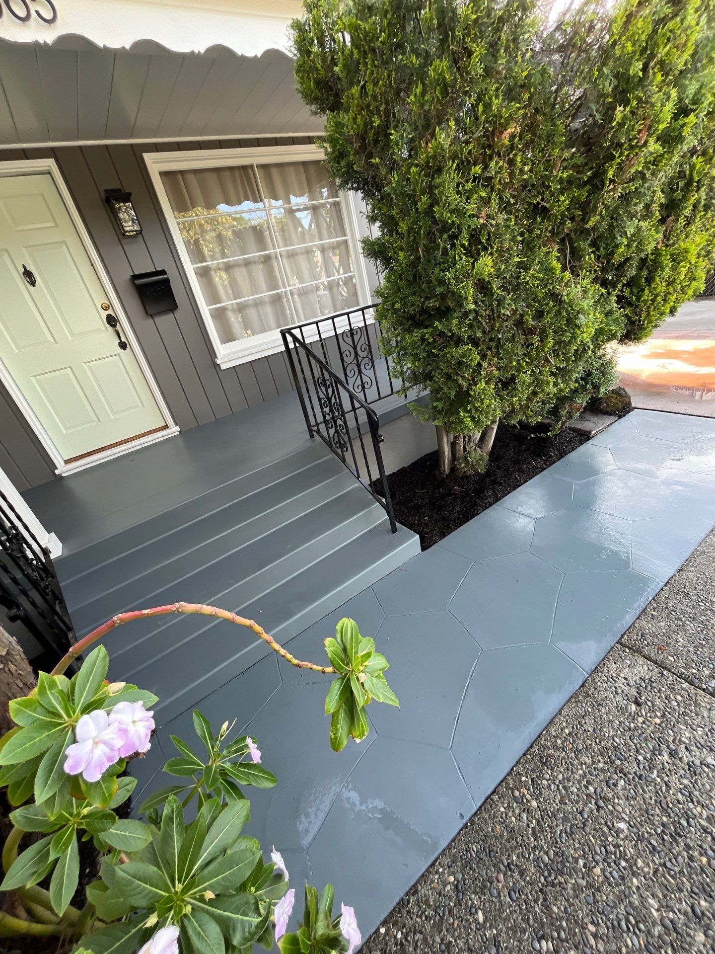 Interior- exterior Painting Hayward  by Herrera’s Bay Area Painting inc.
