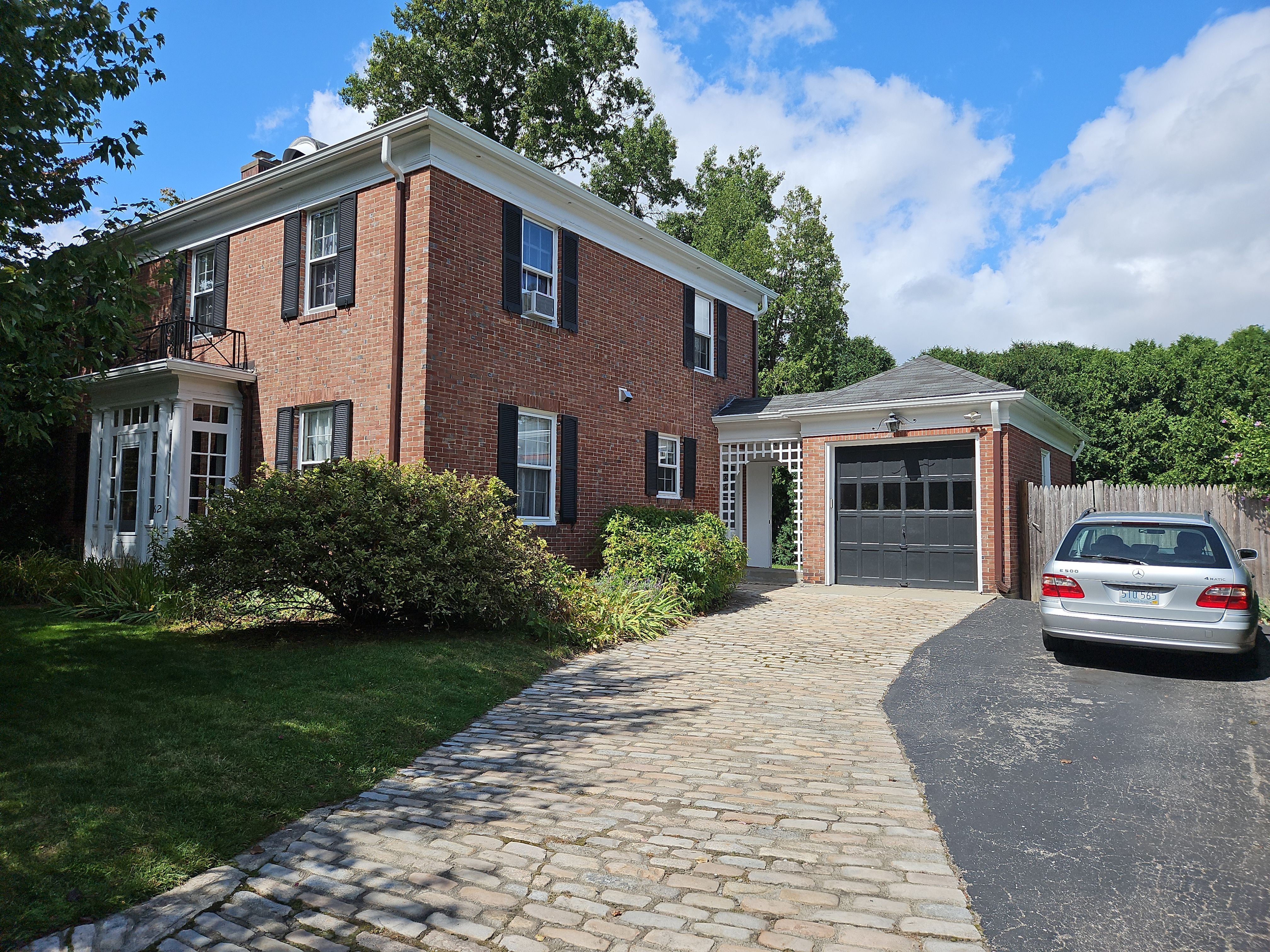Gutter Installation using 6" K-Style Aluminum Gutter by Gutter Pro Enterprises