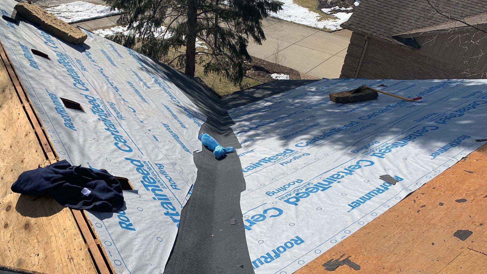 Roof Replacement using CertainTeed Landmark by 180 Contractors