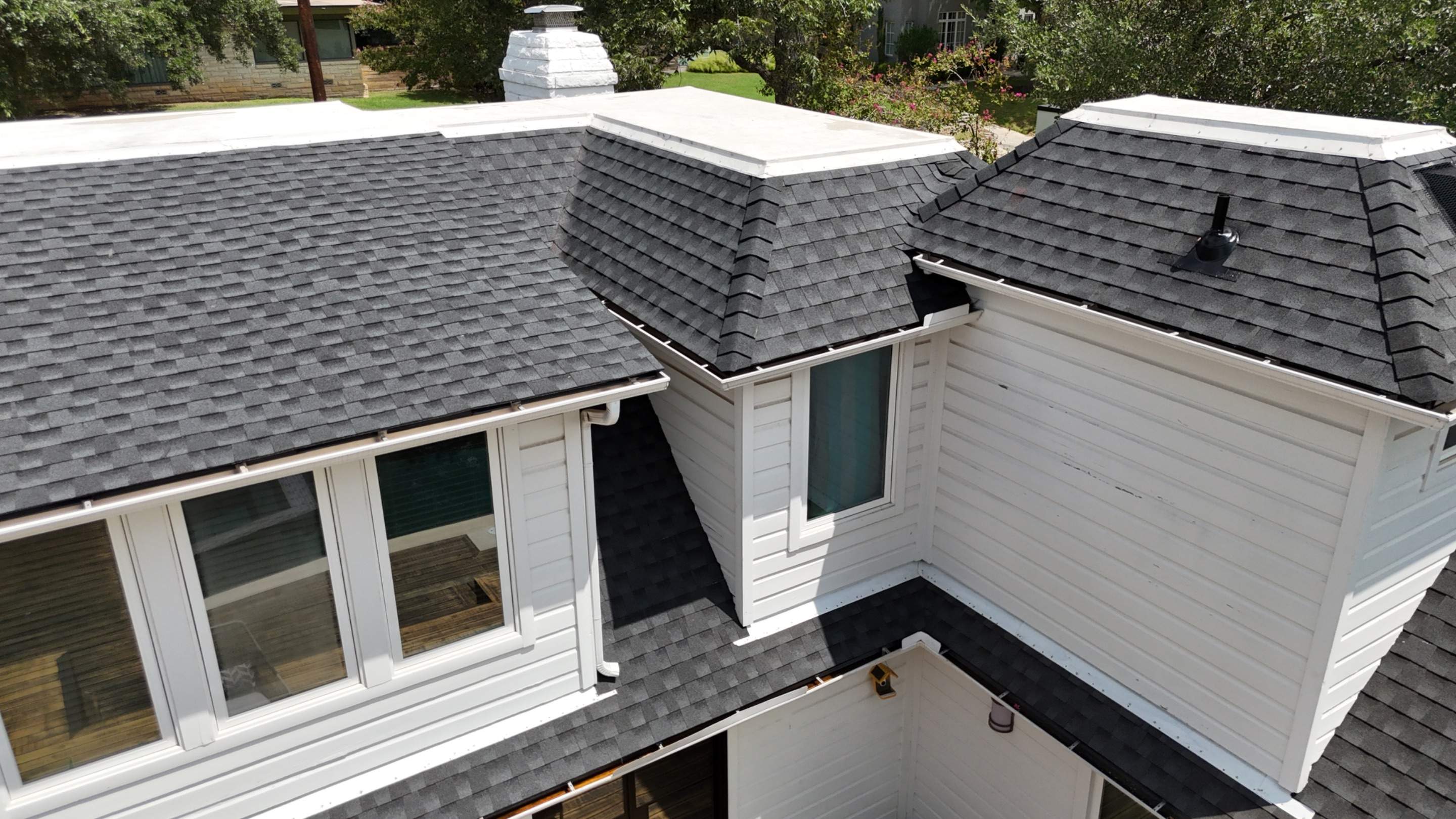 Charcoal - GAF Timberline HDZ by RoofsOnly.com