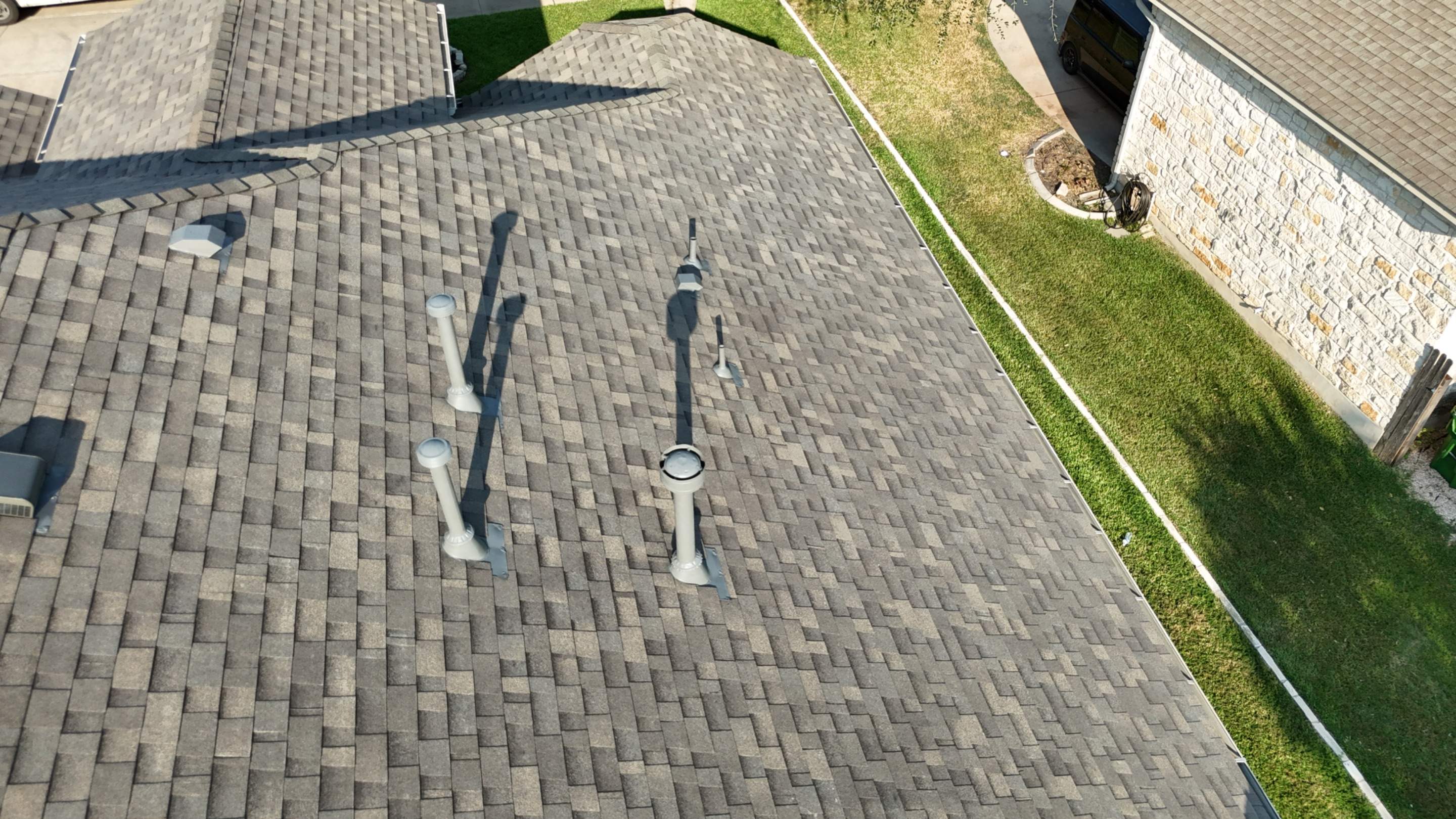 Weathered Wood - Malarkey Vista by RoofsOnly.com