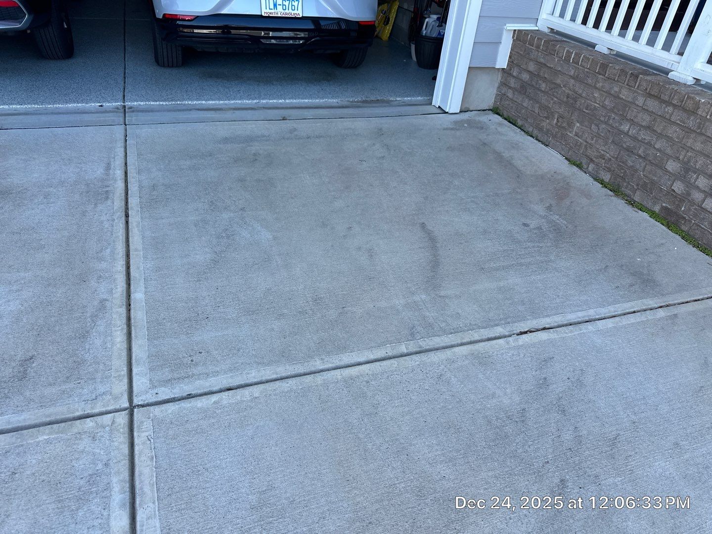 Concrete Driveway using Concrete Sealant by DuraSeal