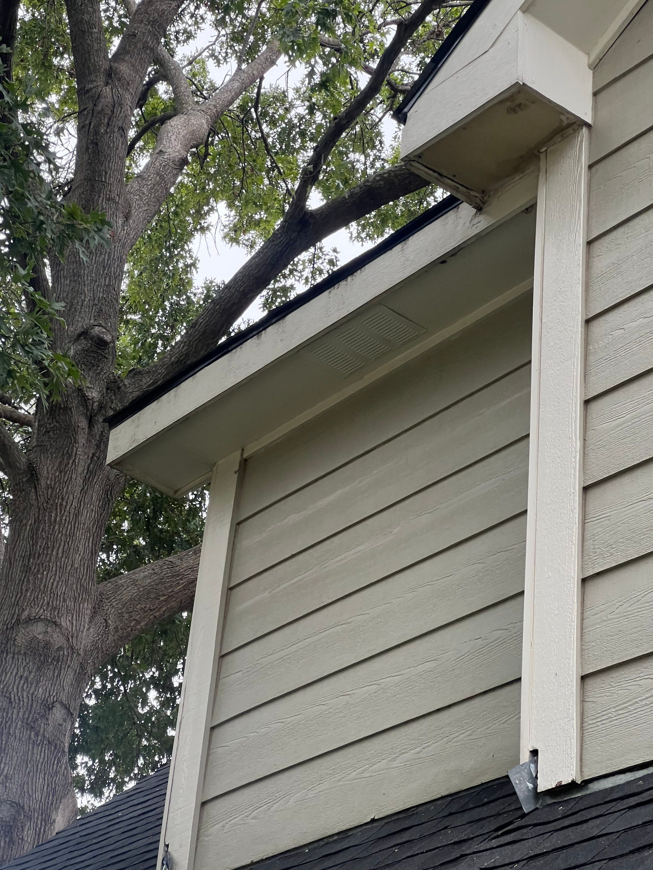 Project in Dallas by Armor Roofing | Exteriors