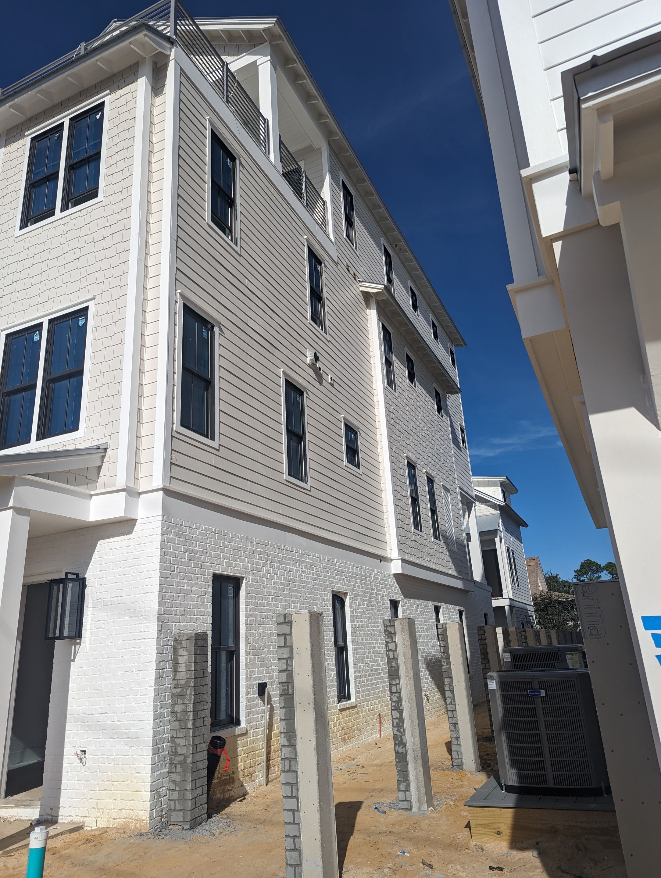 Half-Round Gutters for Santa Rosa Beach Homes by Gutter Professors