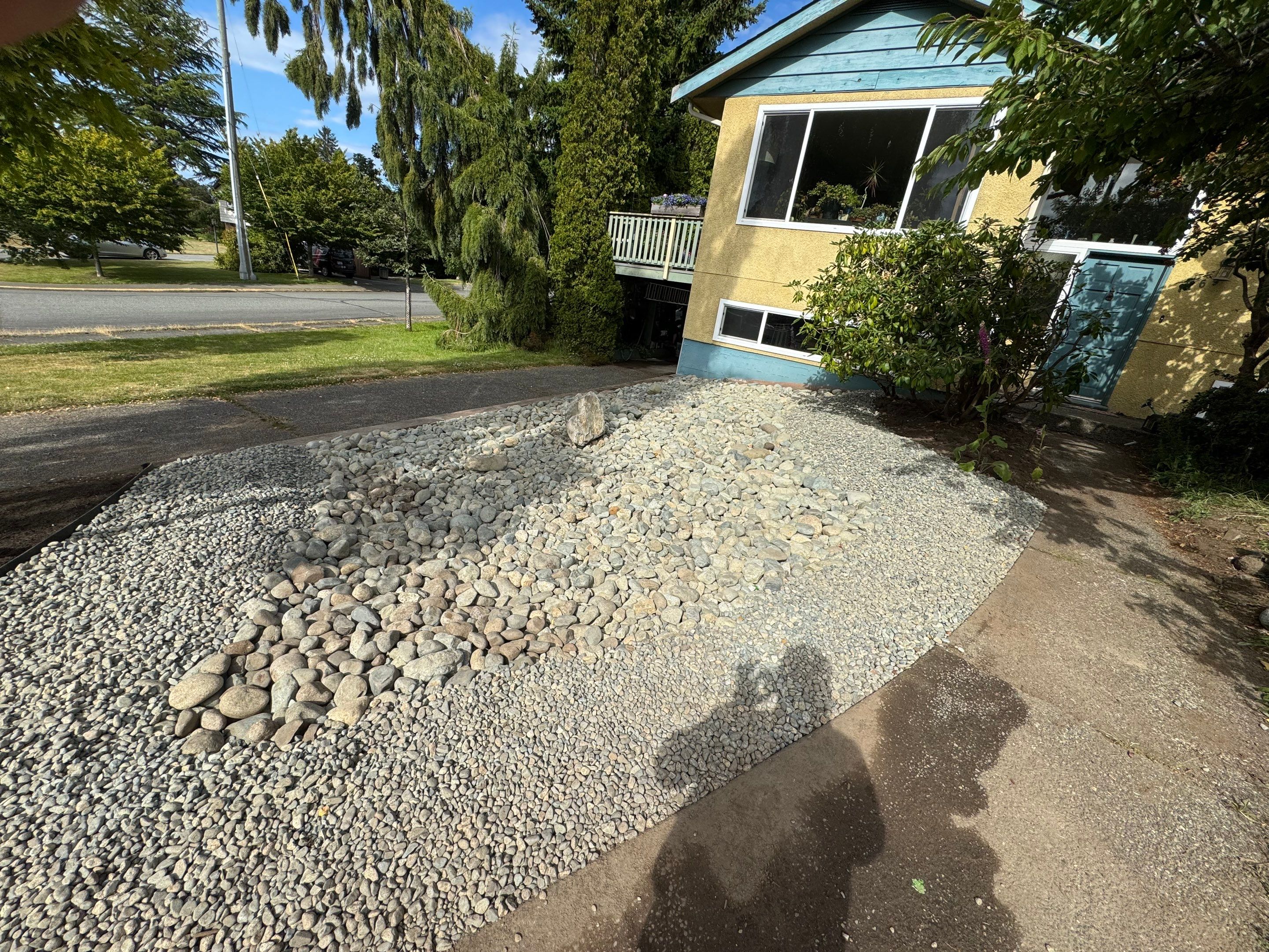 Front Yard Ecological Conversion – A West Coast-Inspired Low-Maintenance Oasis by Habanero Garden and Exterior Care