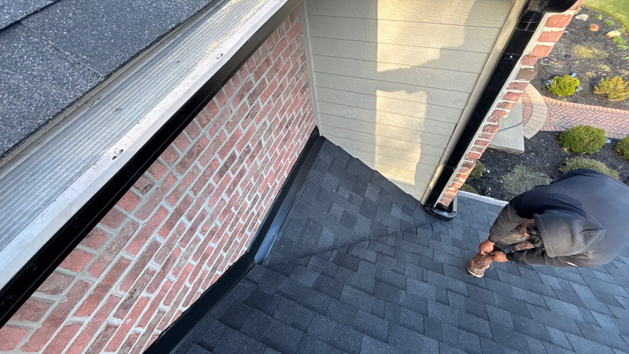 Roof Replacement using Owens Corning Onyx Black by 180 Contractors