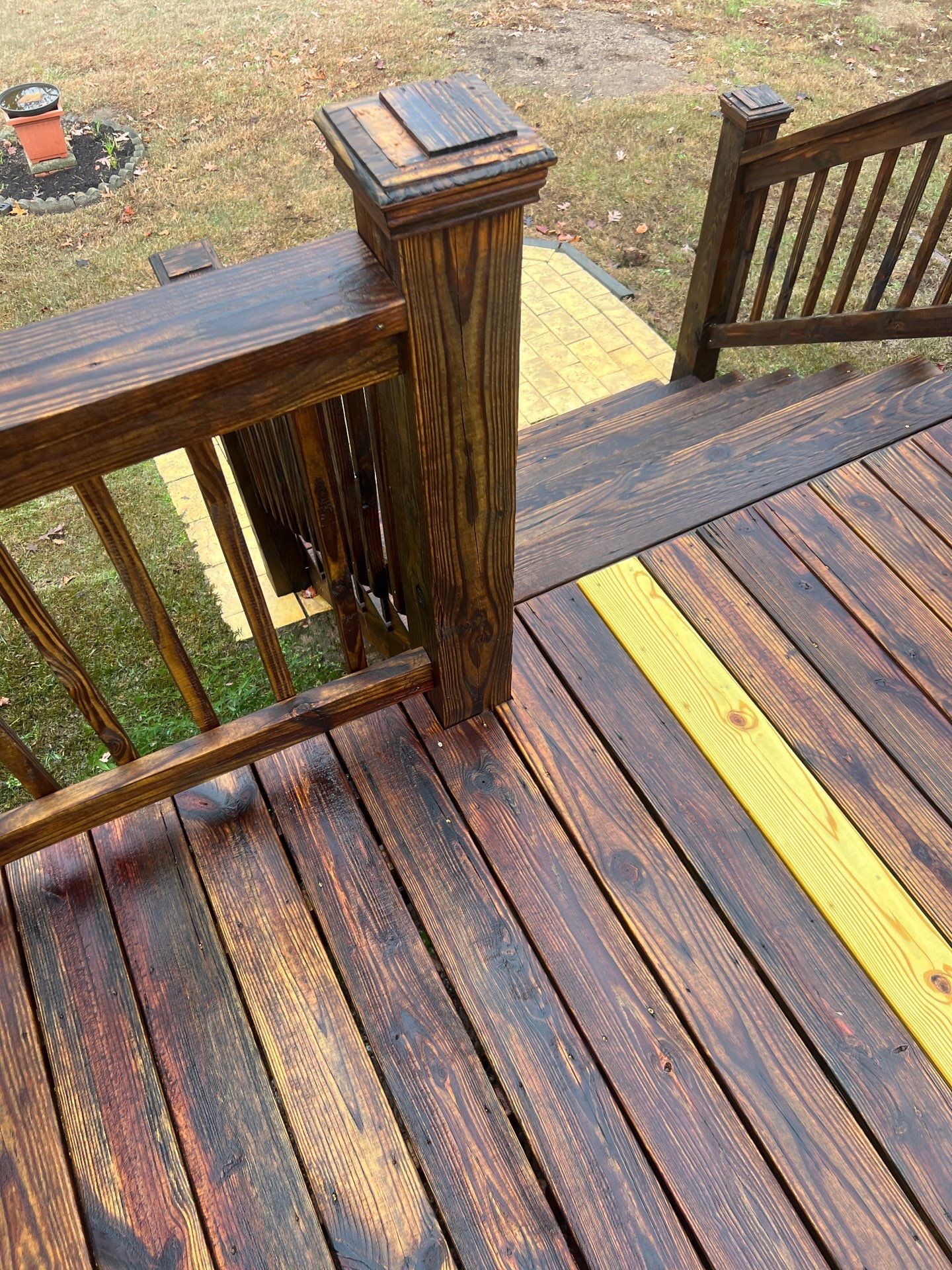 Wood Deck using Wood Sealant by DuraSeal