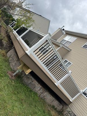 New Deck using Deckorators Venture - Color Sandbar