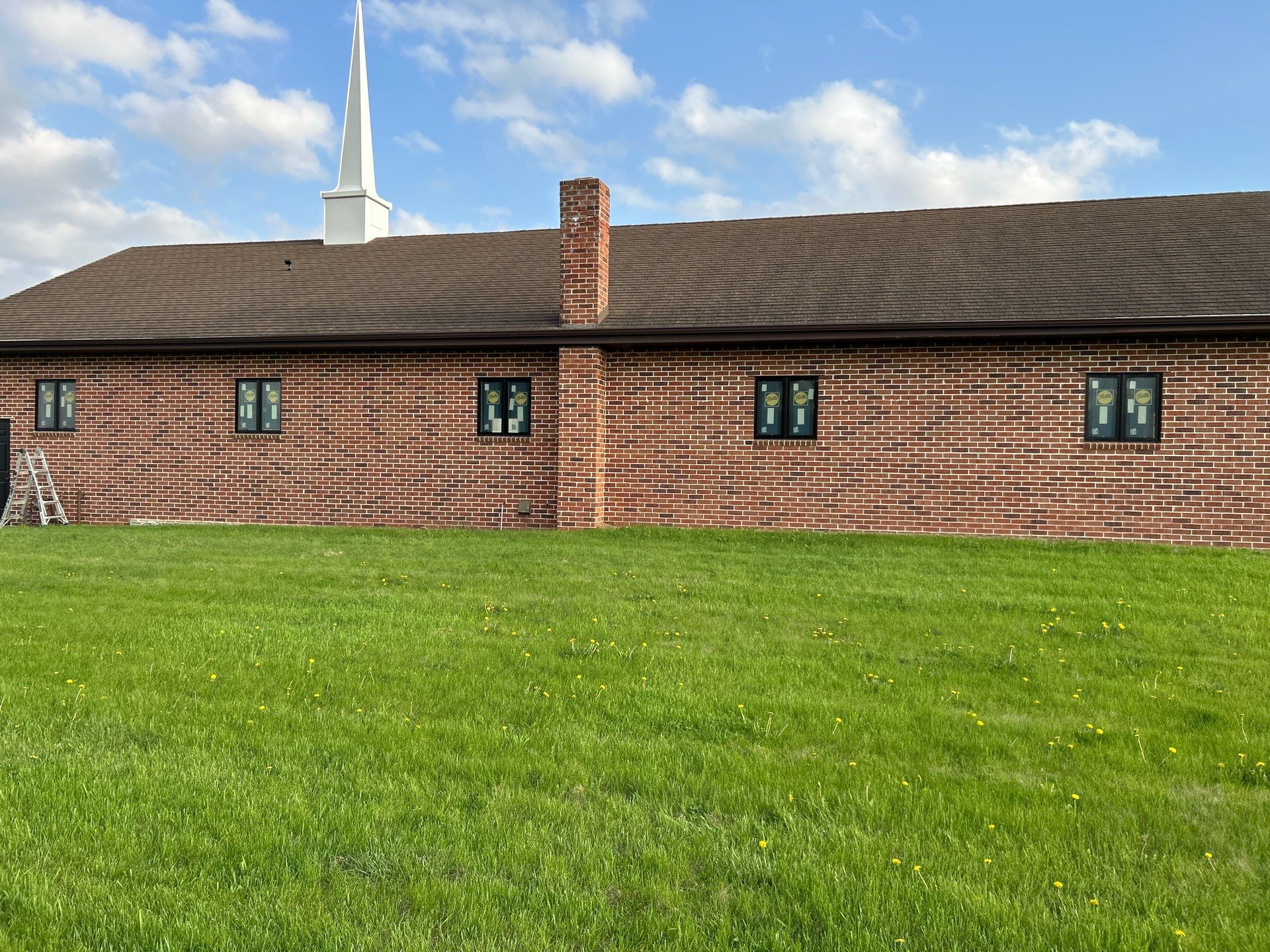 Window replacement using Pella Lifestyle wood/Aluminum window by United Windows and Siding LLC