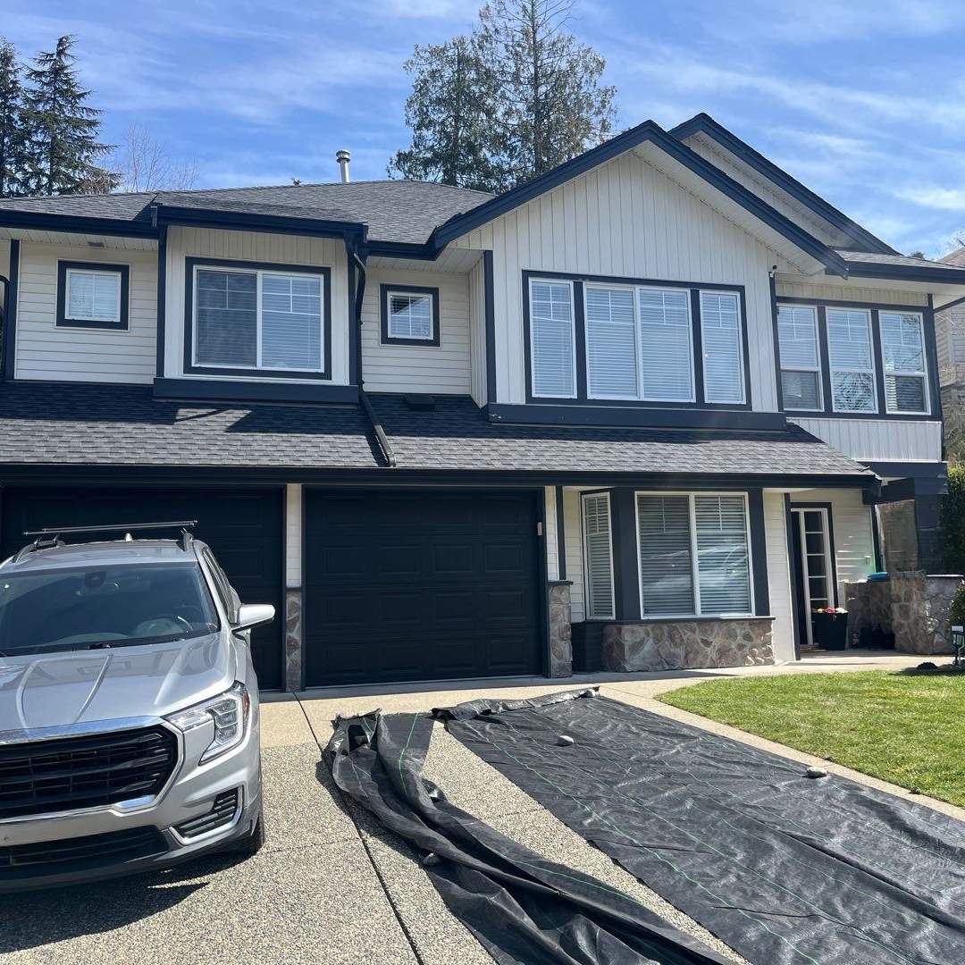 Residential Re-Roof using GAF timberline HDZ Charcoal by Top Notch Roofing Inc