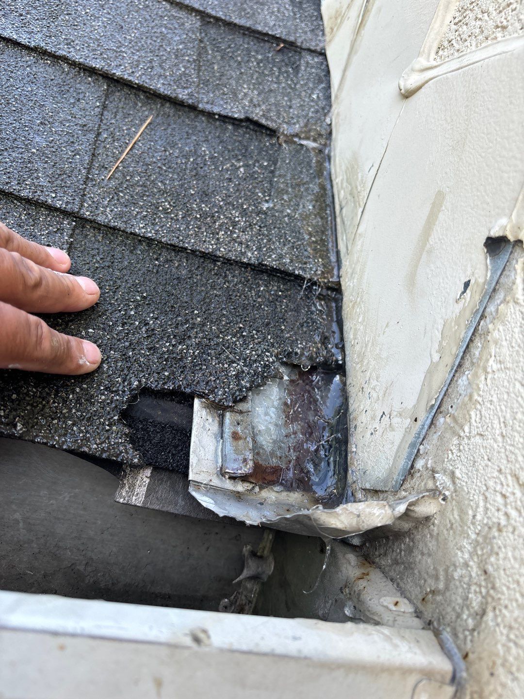 Flashing wrong installation by Deerfield Roofing LLC