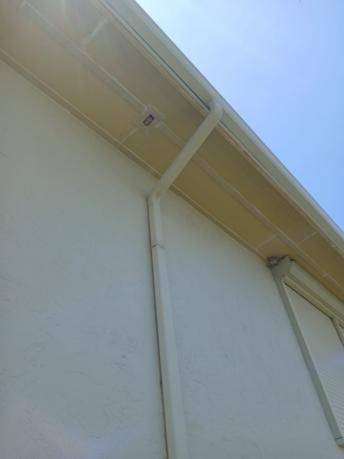 Commercial Gutter Systems for Businesses in Holmes Beach FL by Gutter Professors
