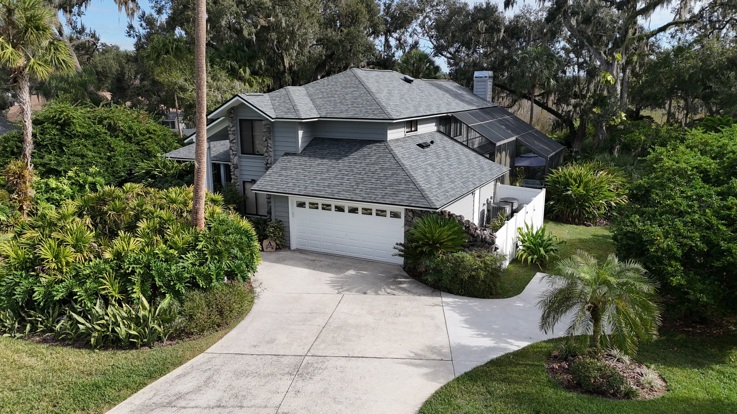 Roof Replacement in Valrico, FL by Shingle Masters Roofing