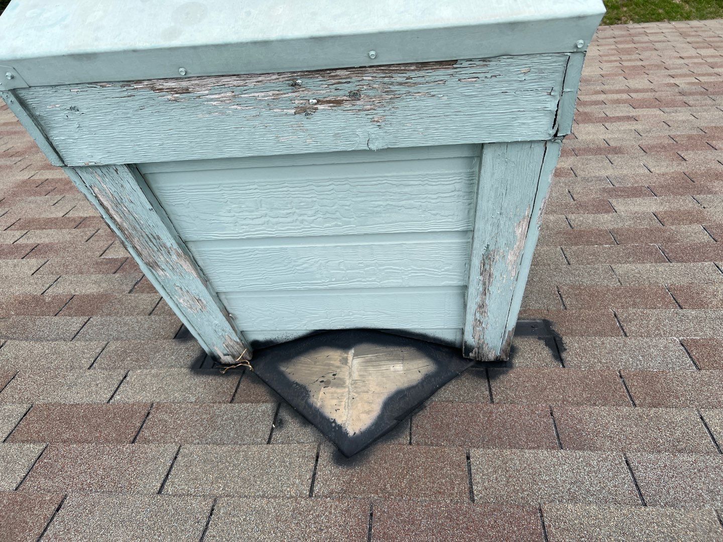 CertainTeed roof for first-time home buyers by Oakwood Roofing and Construction, LLC