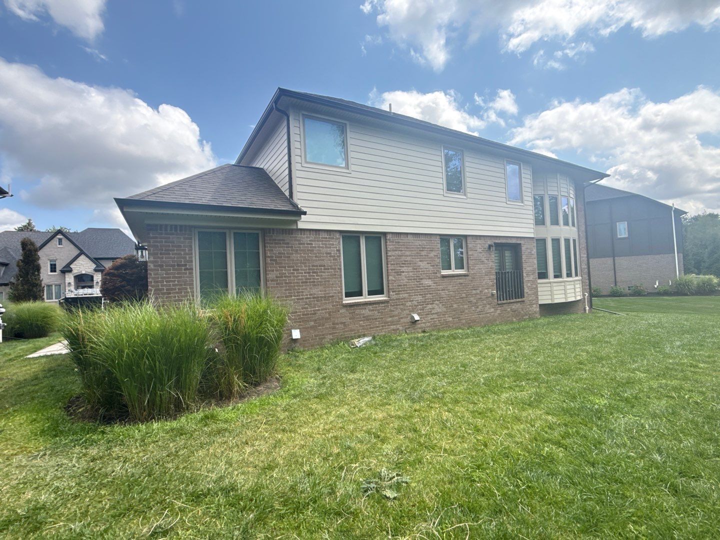 Siding Replacement using Alside S7 Cedar Mill Grain Composite by 180 Contractors
