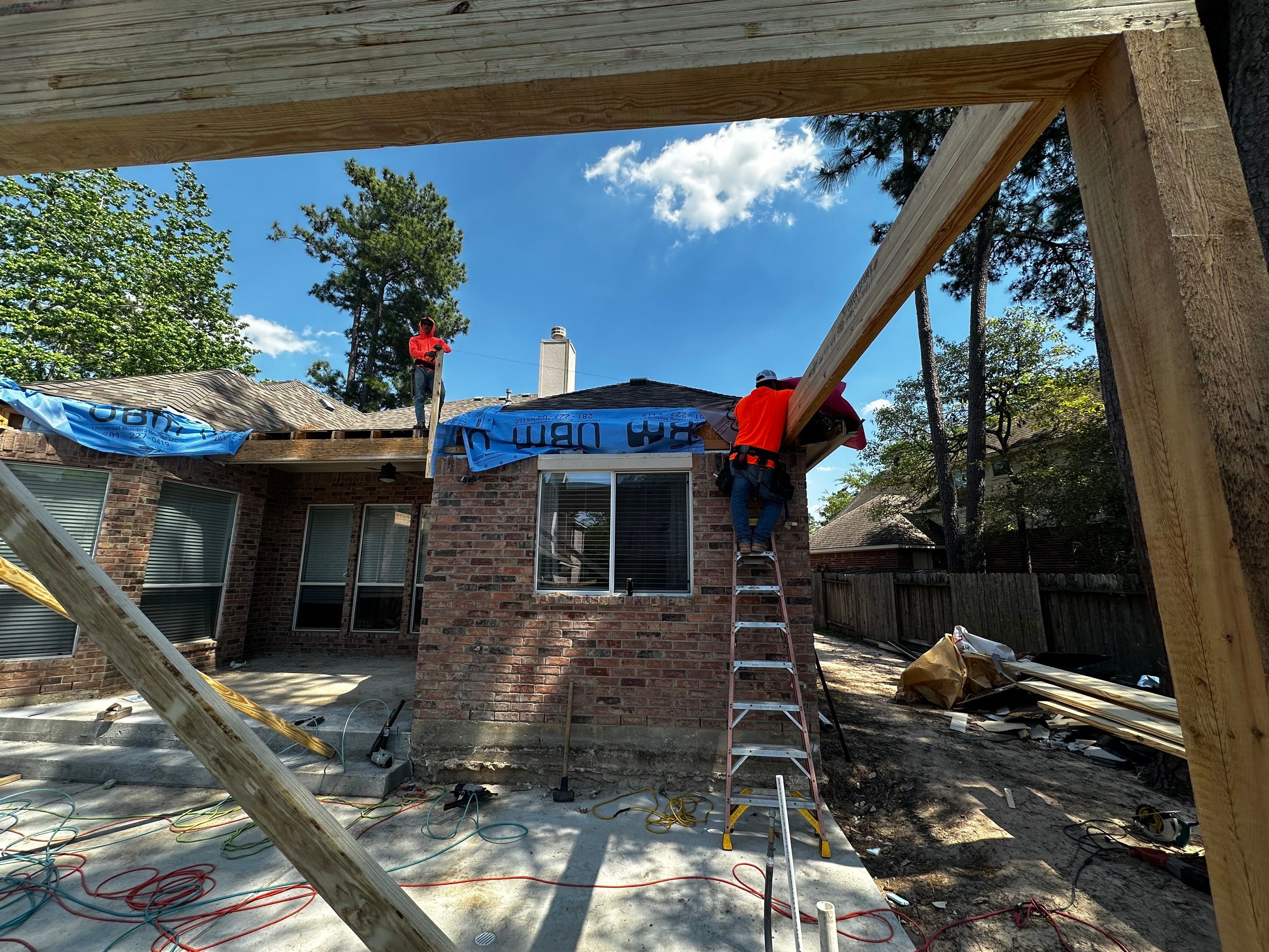 Pool, Patio Cover and Summer Kitchen in Sterling Ridge by SophAlx LLC